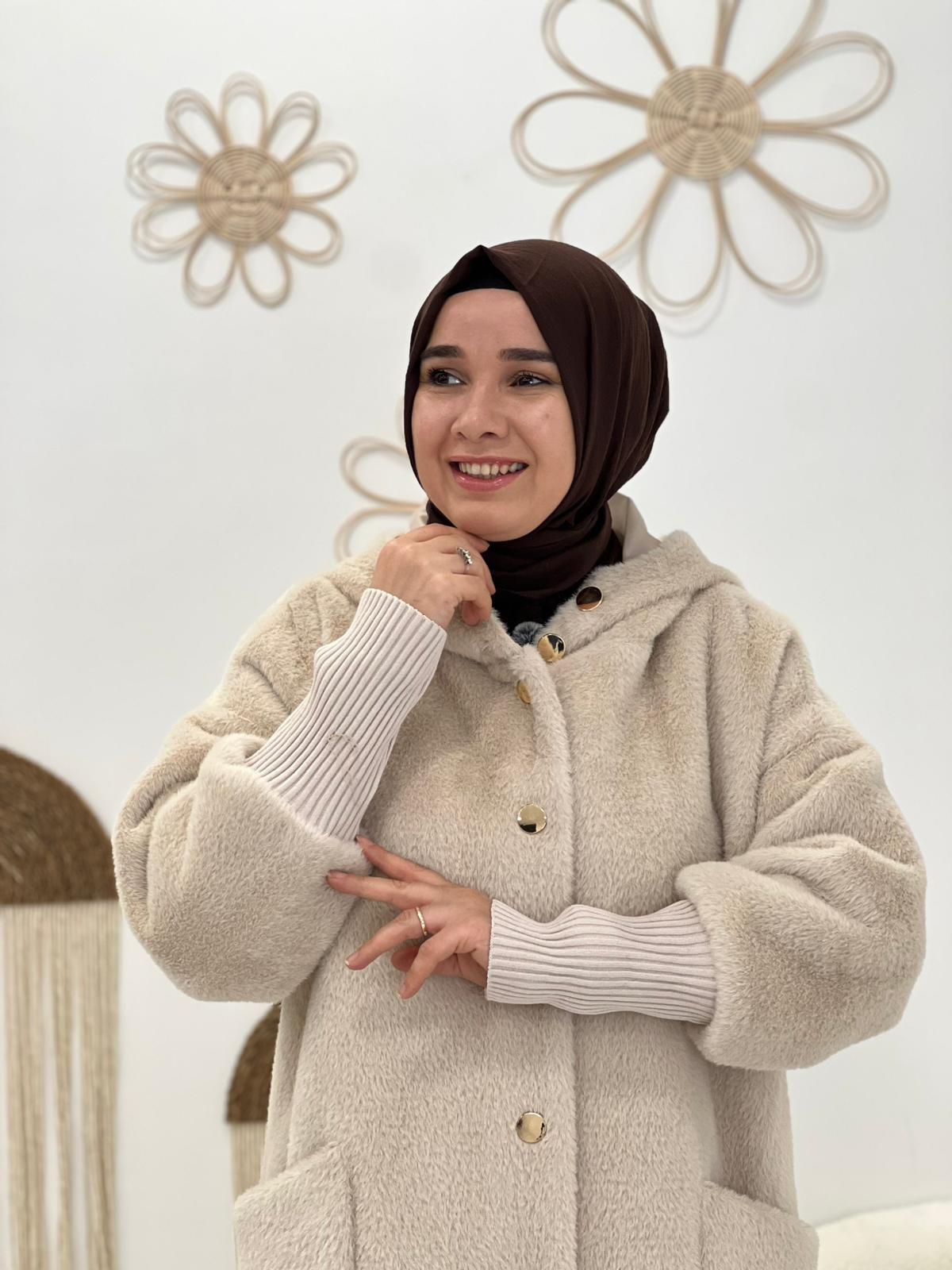 Bej Angora Kaban