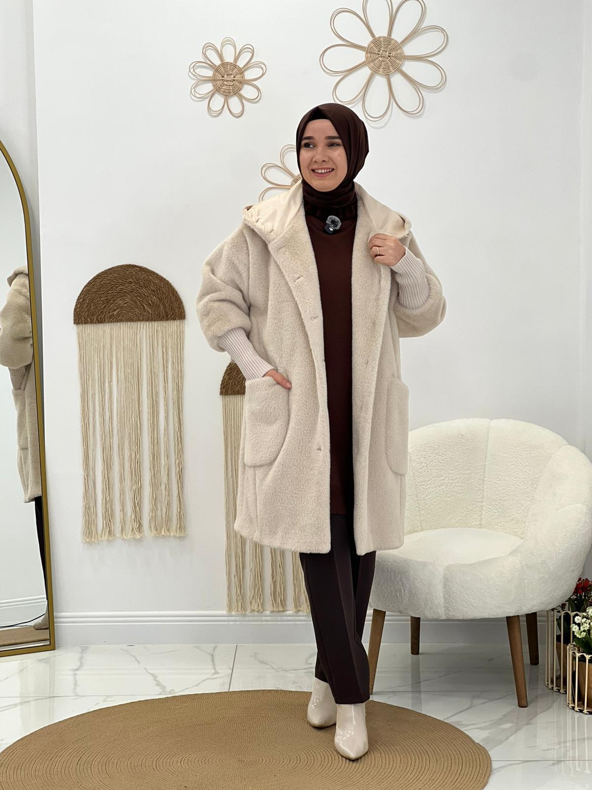Bej Angora Kaban