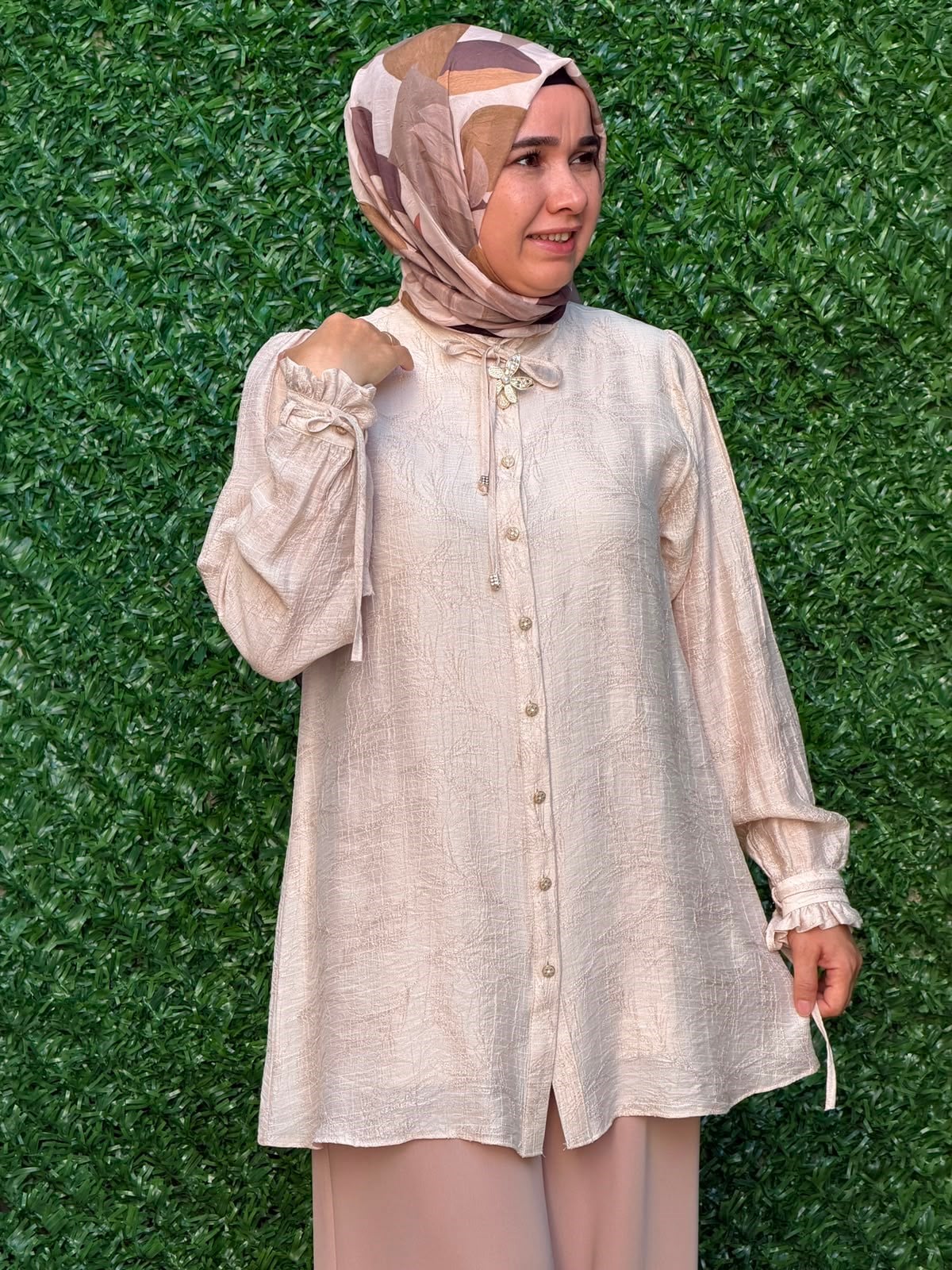 Bej Özel Dokuma Tunik
