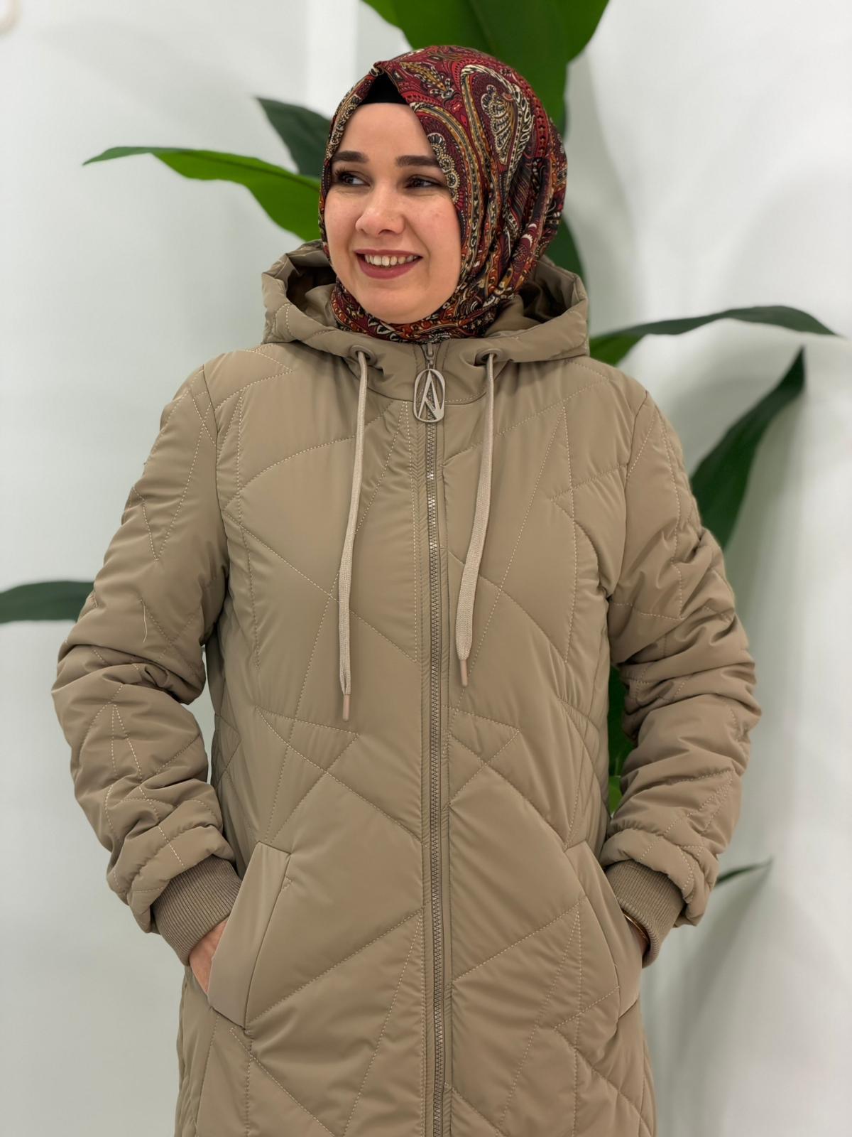 Bej Şişme Mont