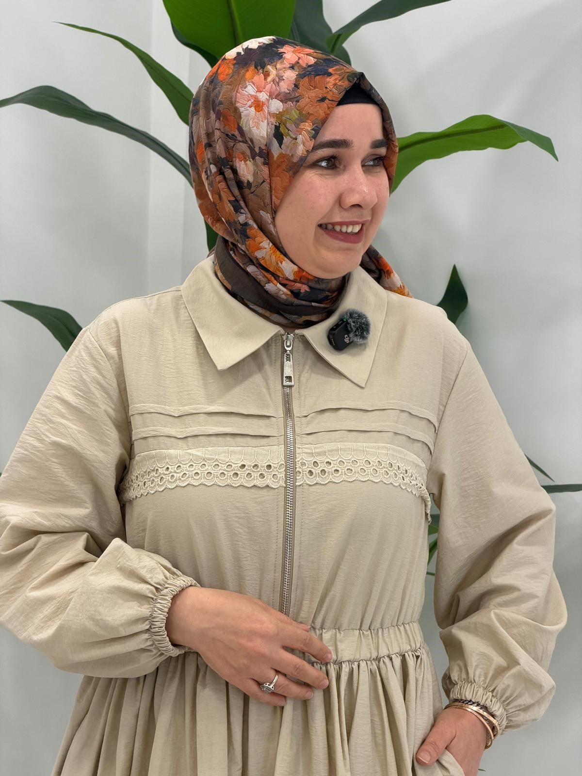 Bej Soul Güpür Detaylı Elbise