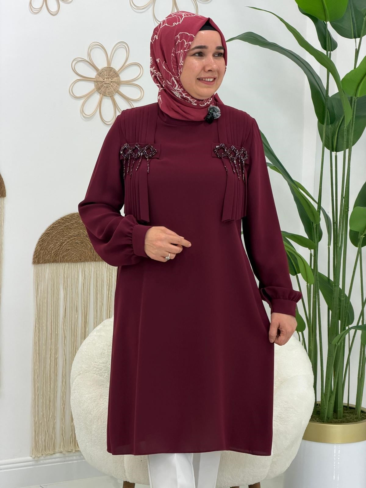Bordo Omuz Detaylı Tunik