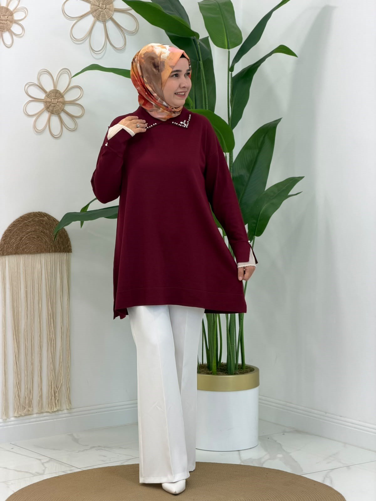 Bordo Yaka ve Kol Detaylı Triko Tunik