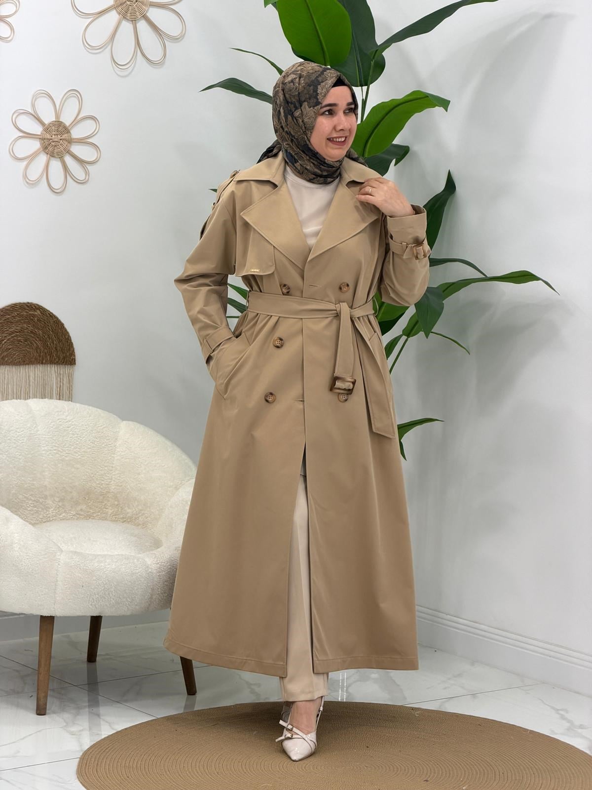 Camel Arka Düğme Detaylı Trenç