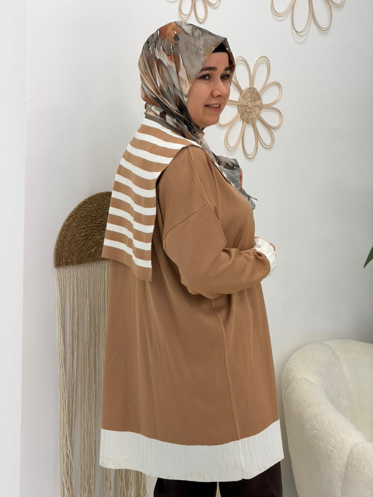 Camel Triko