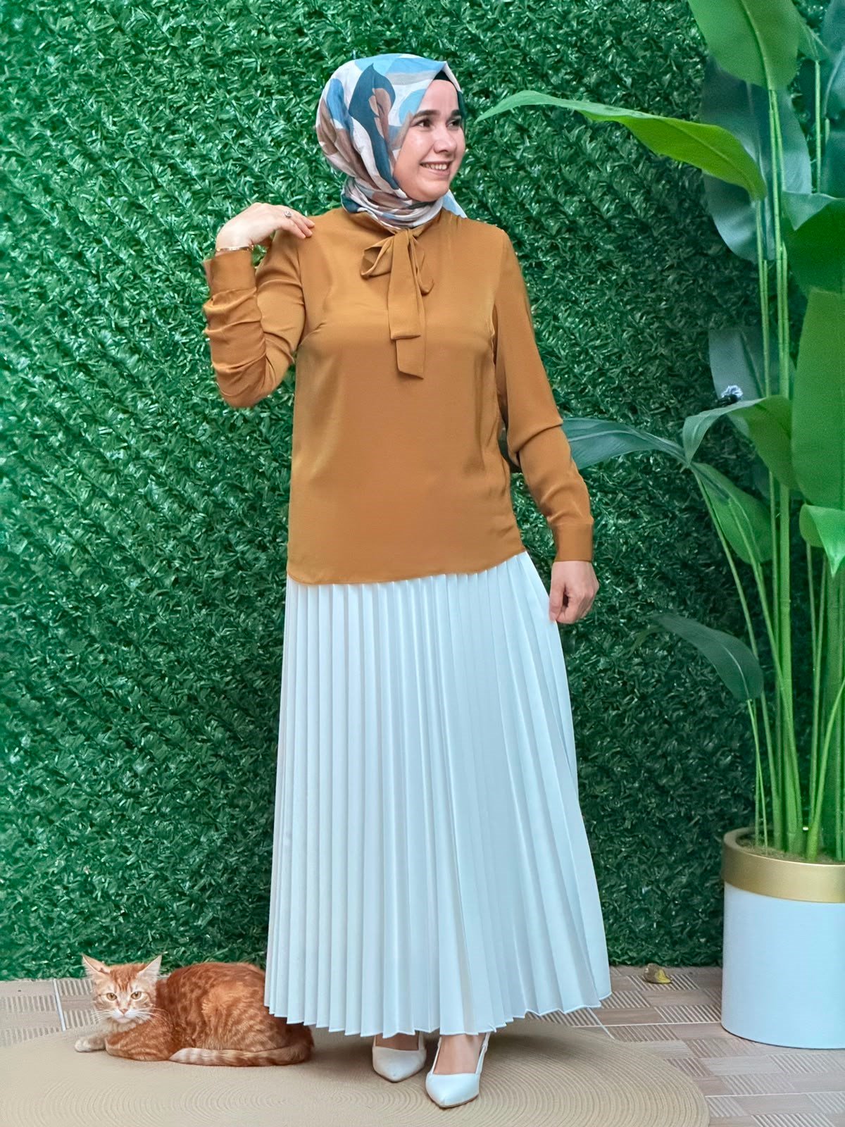 Hardal Yaka Bağlamalı Saten Bluz