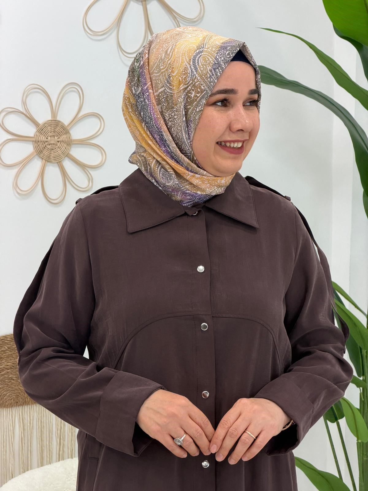 Kahve Çıtçıtlı Giyçık Kap