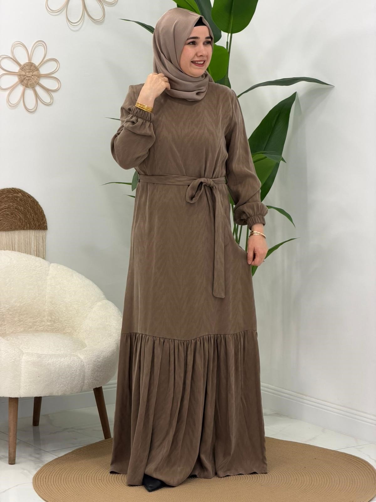 Kahve Elbise