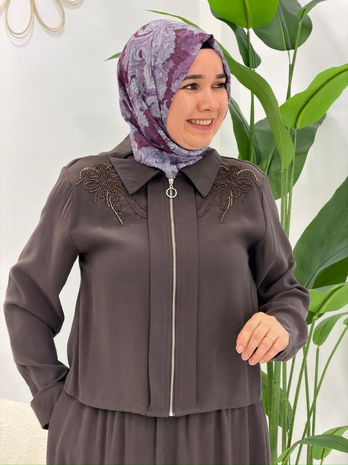 Kahve Etekli Takım