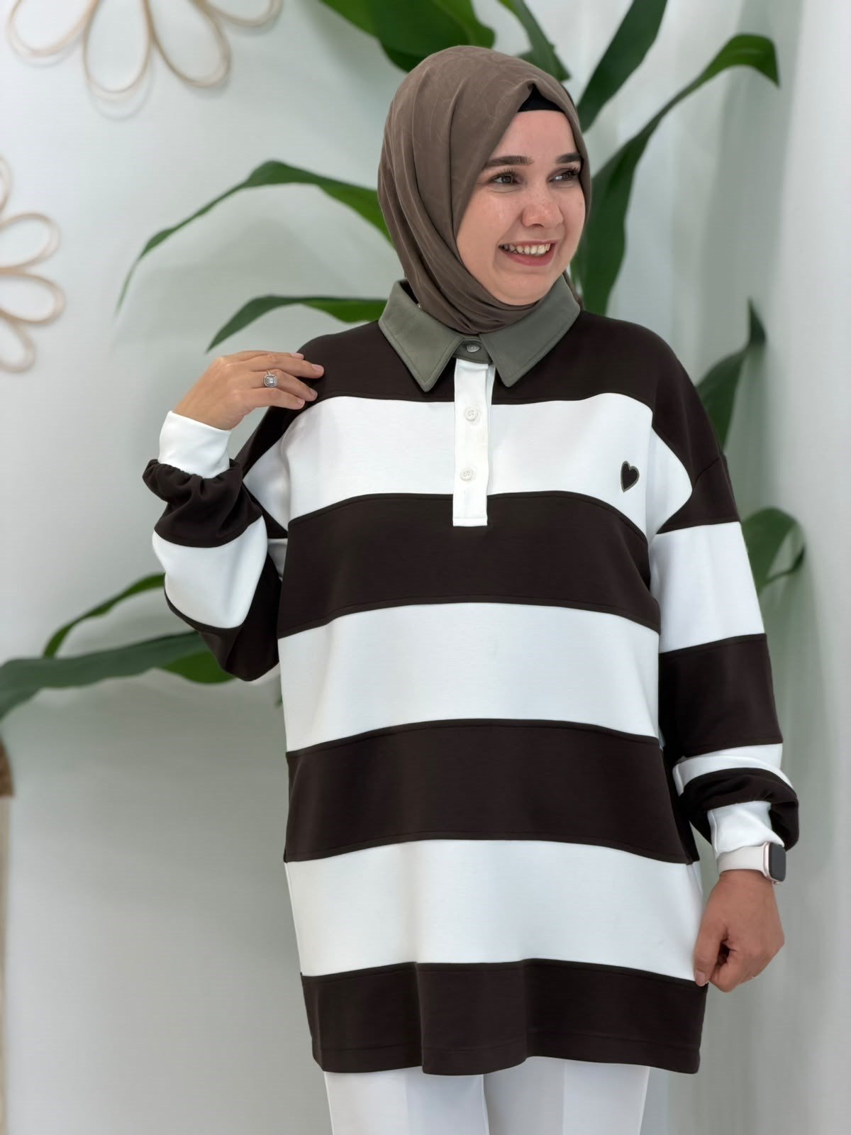 Kahve Polo Yaka Kalın Çizgili Sweatshirt