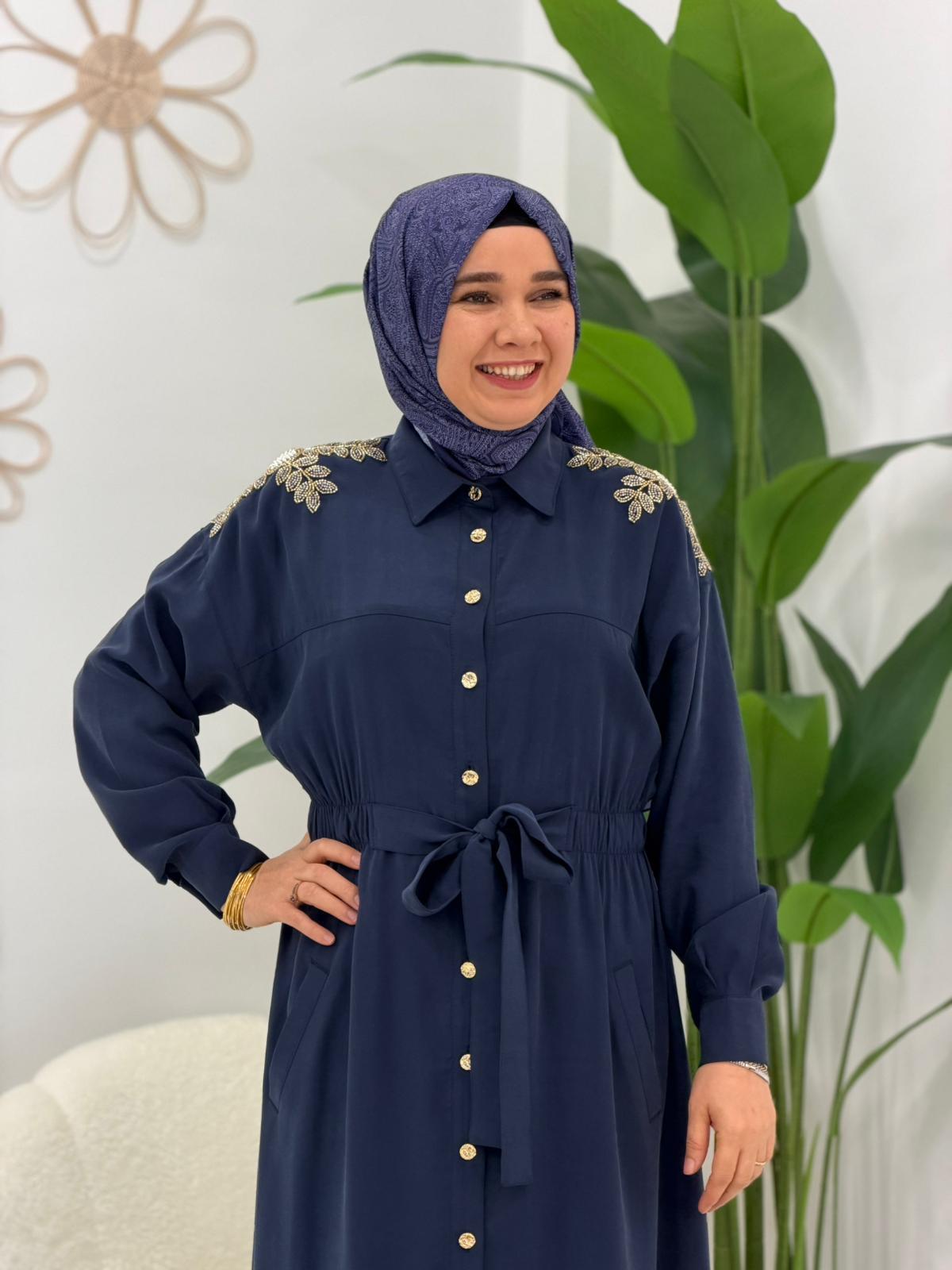 Lacivert Omuzu Taşlı Elbise