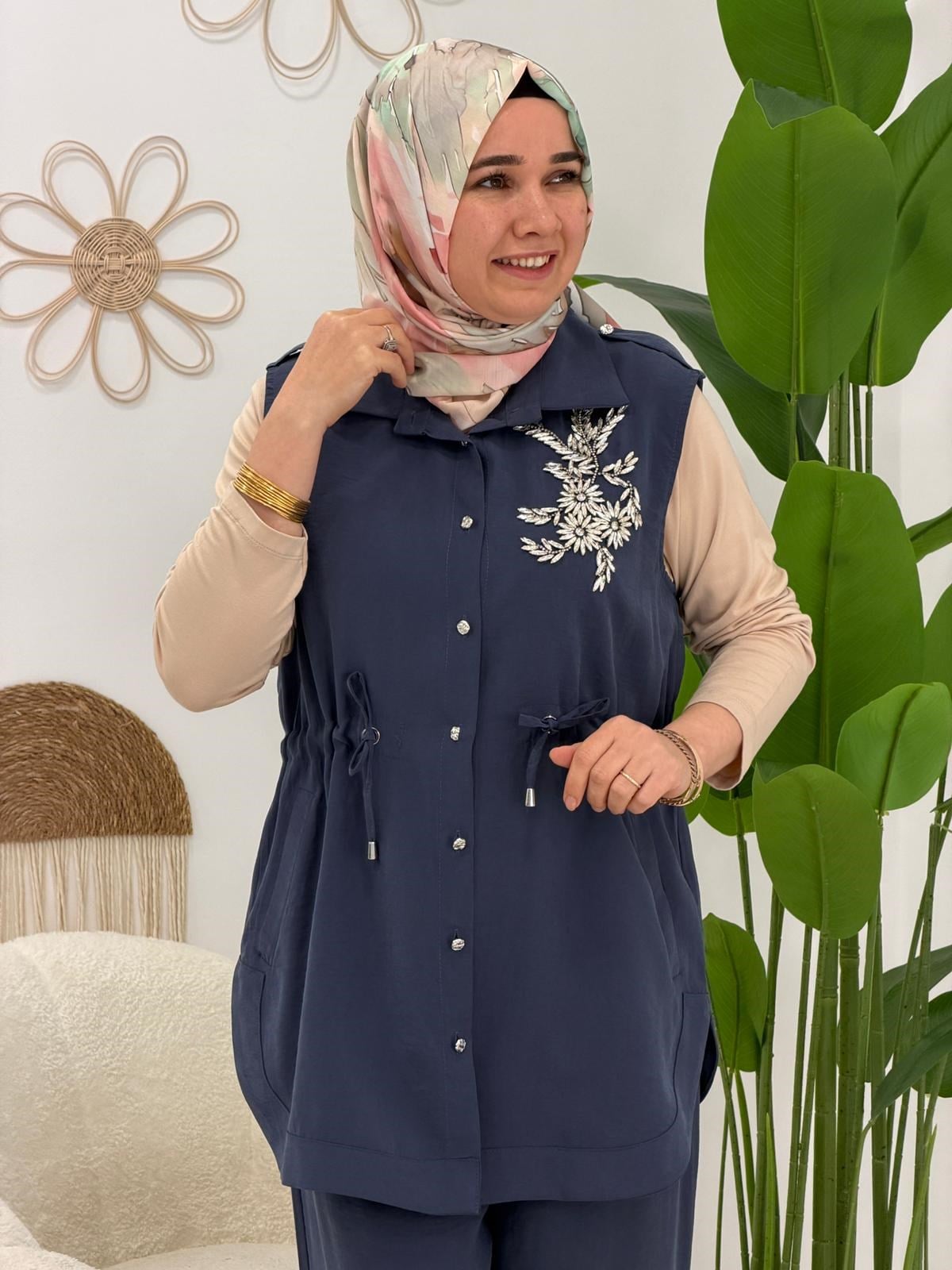 Lacivert Papatya Desenli Takım