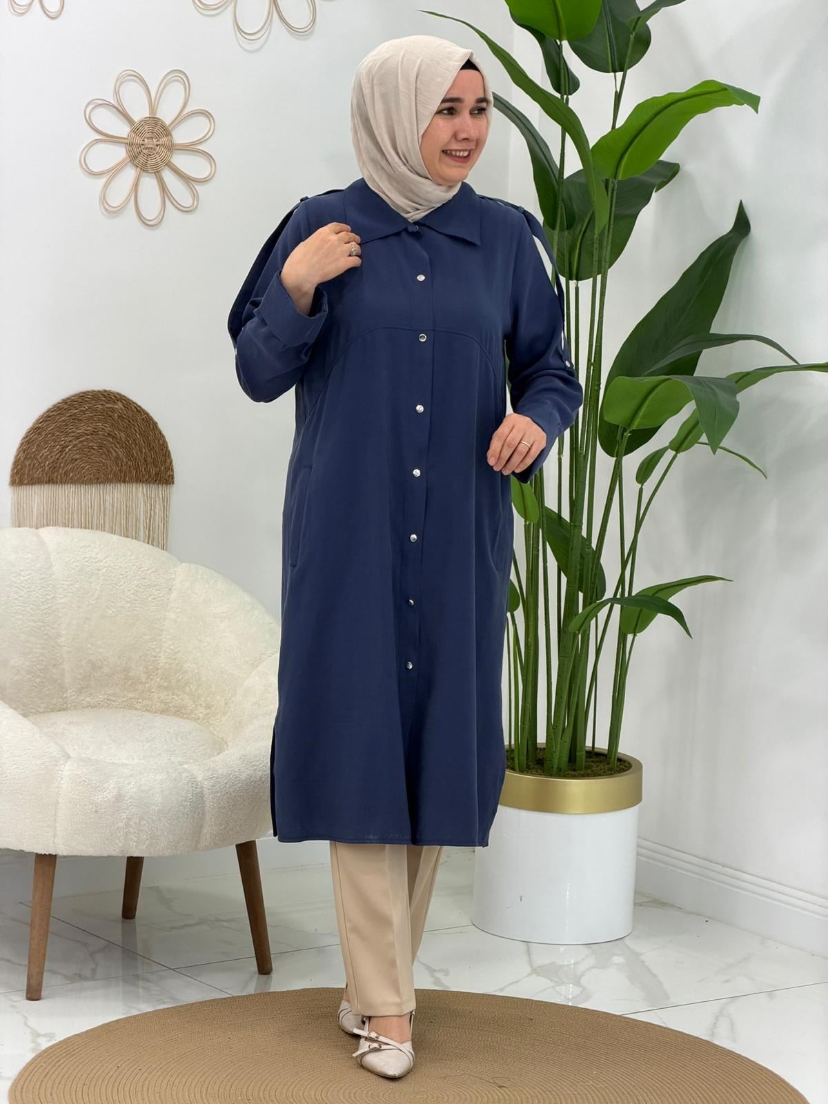 Mavi Çıtçıtlı Giyçık Kap