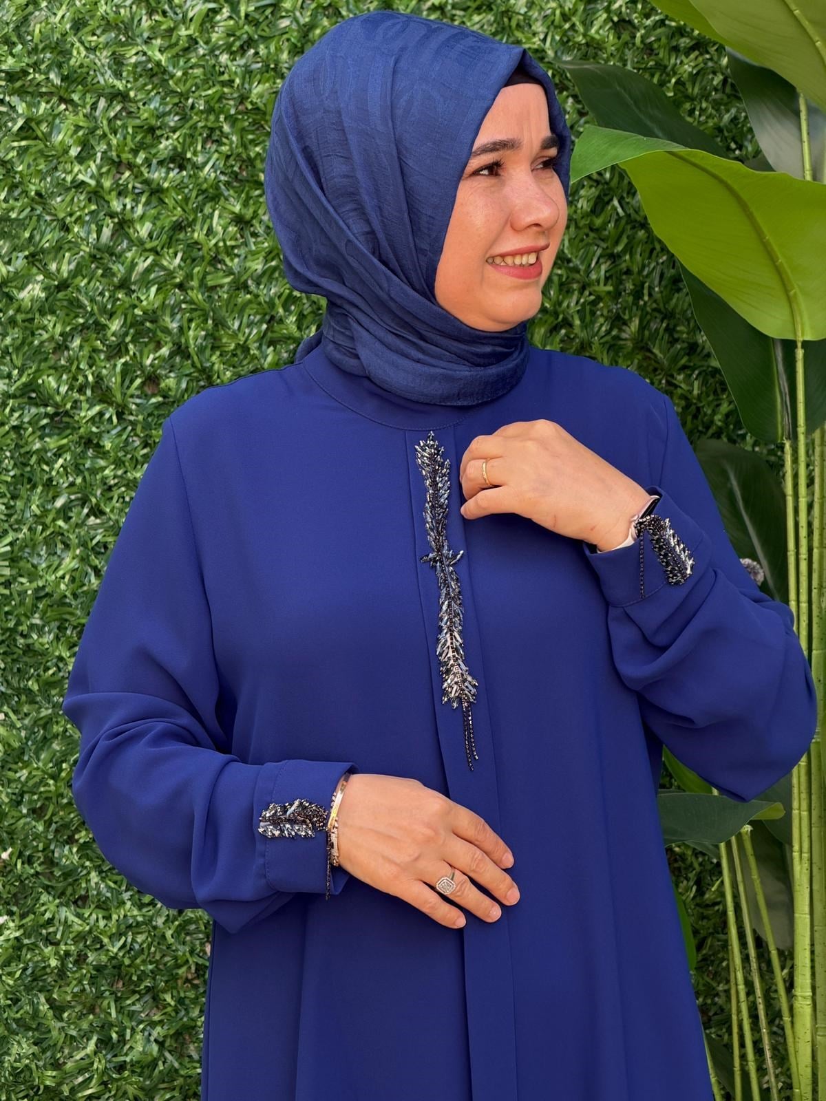 Mavi Detaylı Uzun Tunik