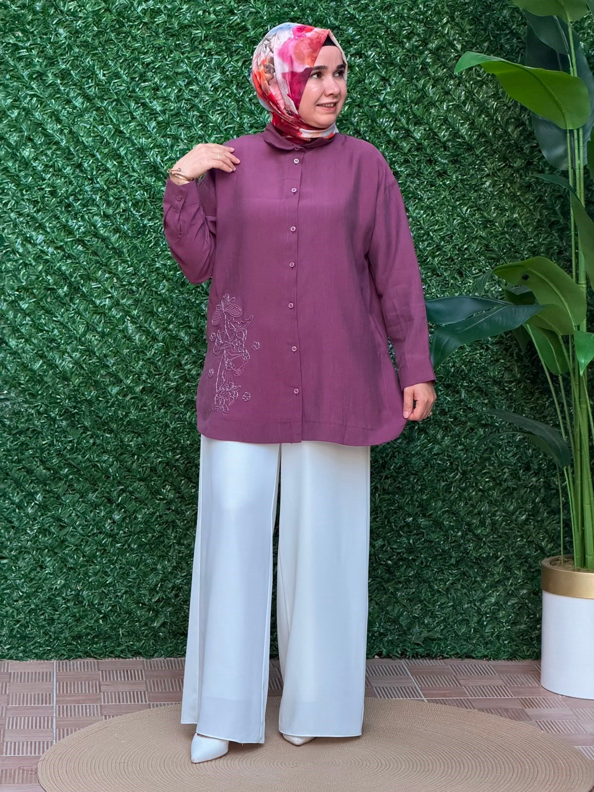 Mürdüm Önü Nakış İşlemeli Tunik