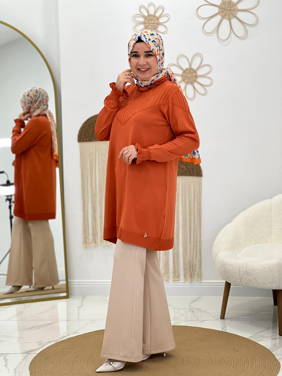 Oranj  Fırfırlı Triko Tunik