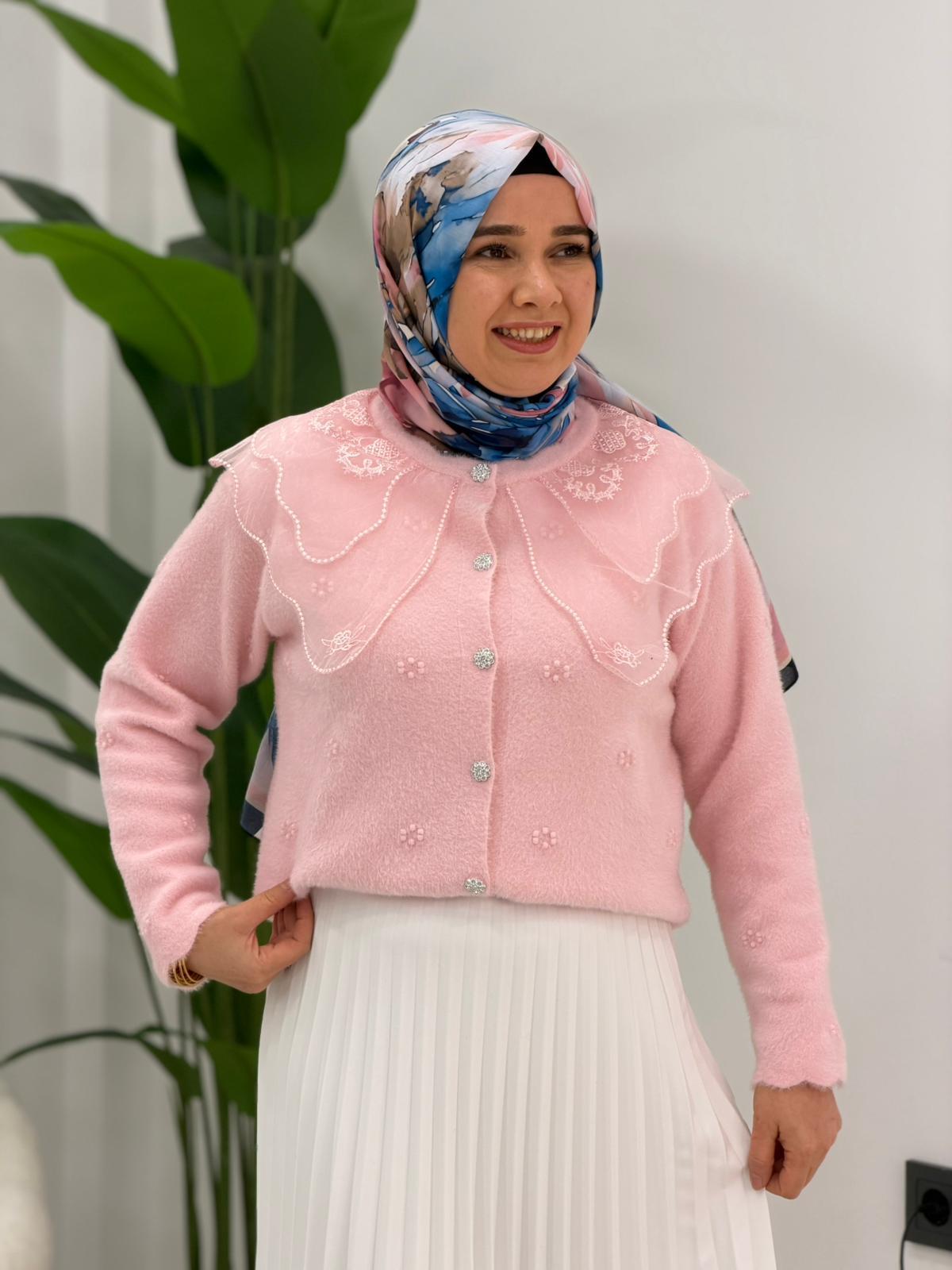 Pembe Angora Kazak