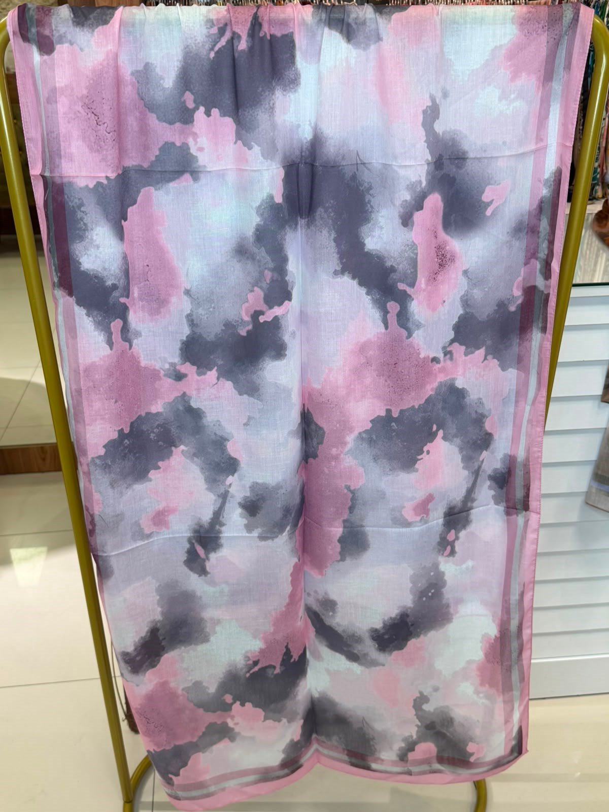 Pembe Batik Efektli Kamuflaj Desenli Pamuklu Şal