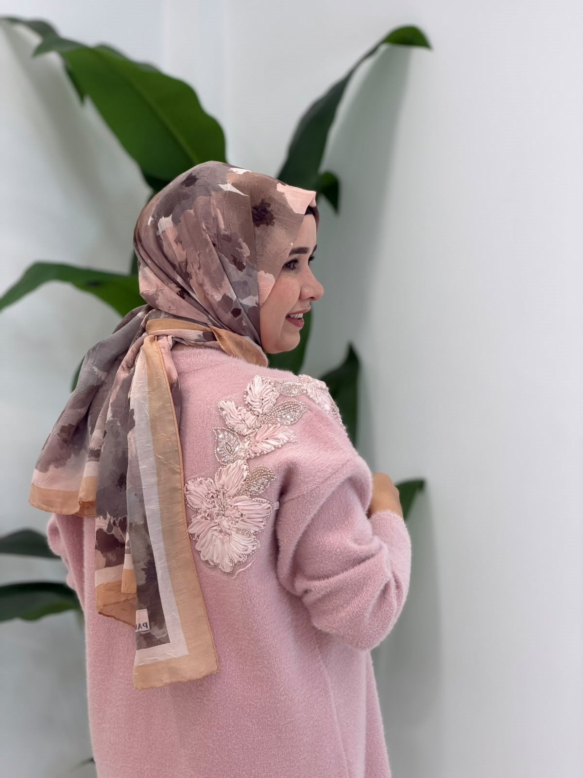Pembe Yumoş Angora Kazak