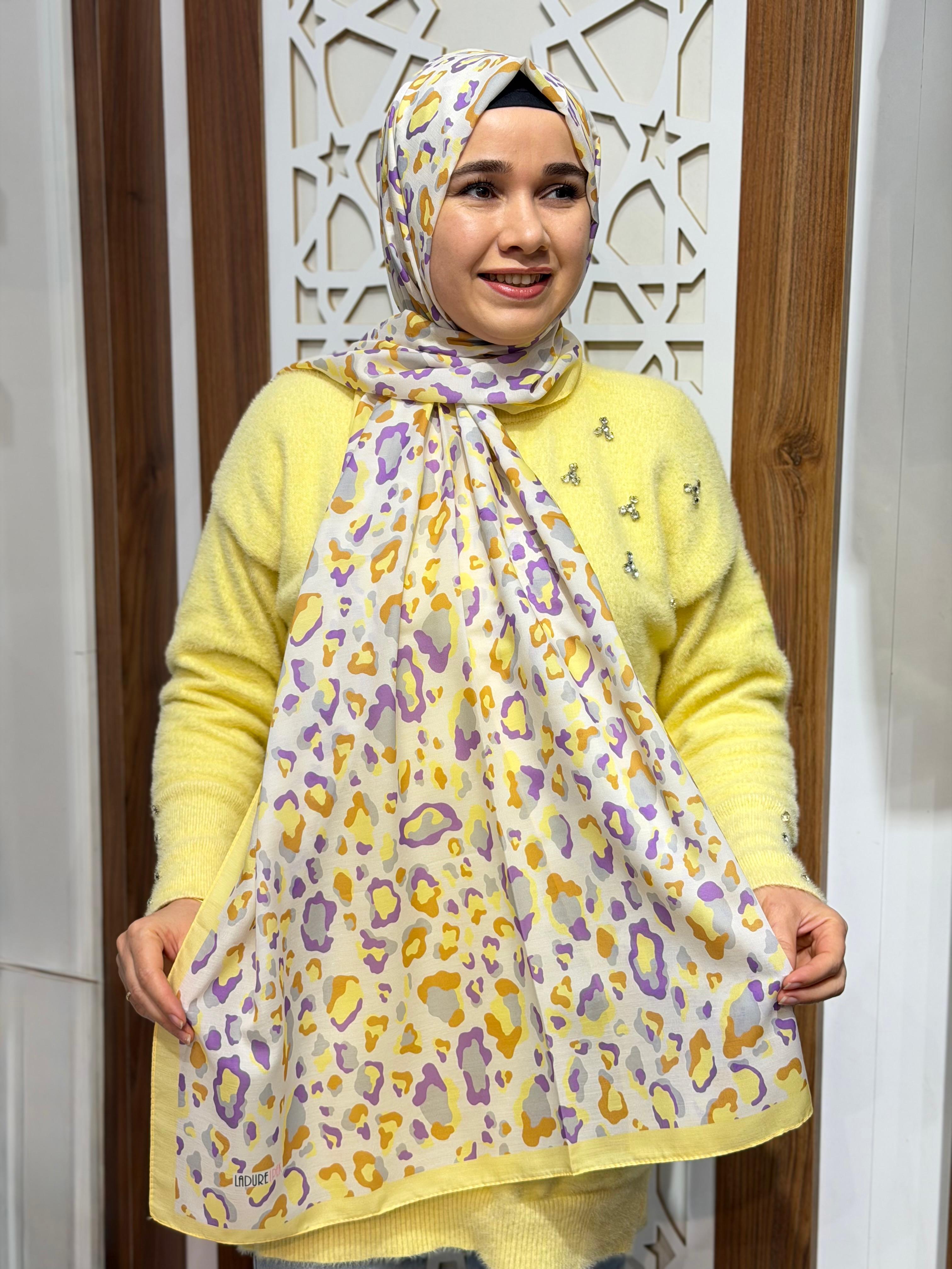 Sarı Leopar Desenli Şal