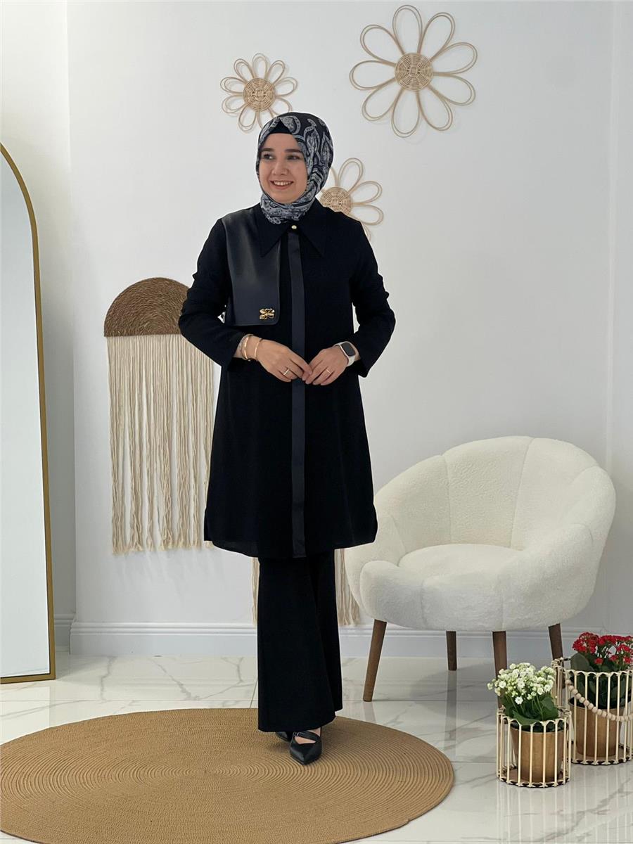 Siyah Broş Fermuarlı Tunik