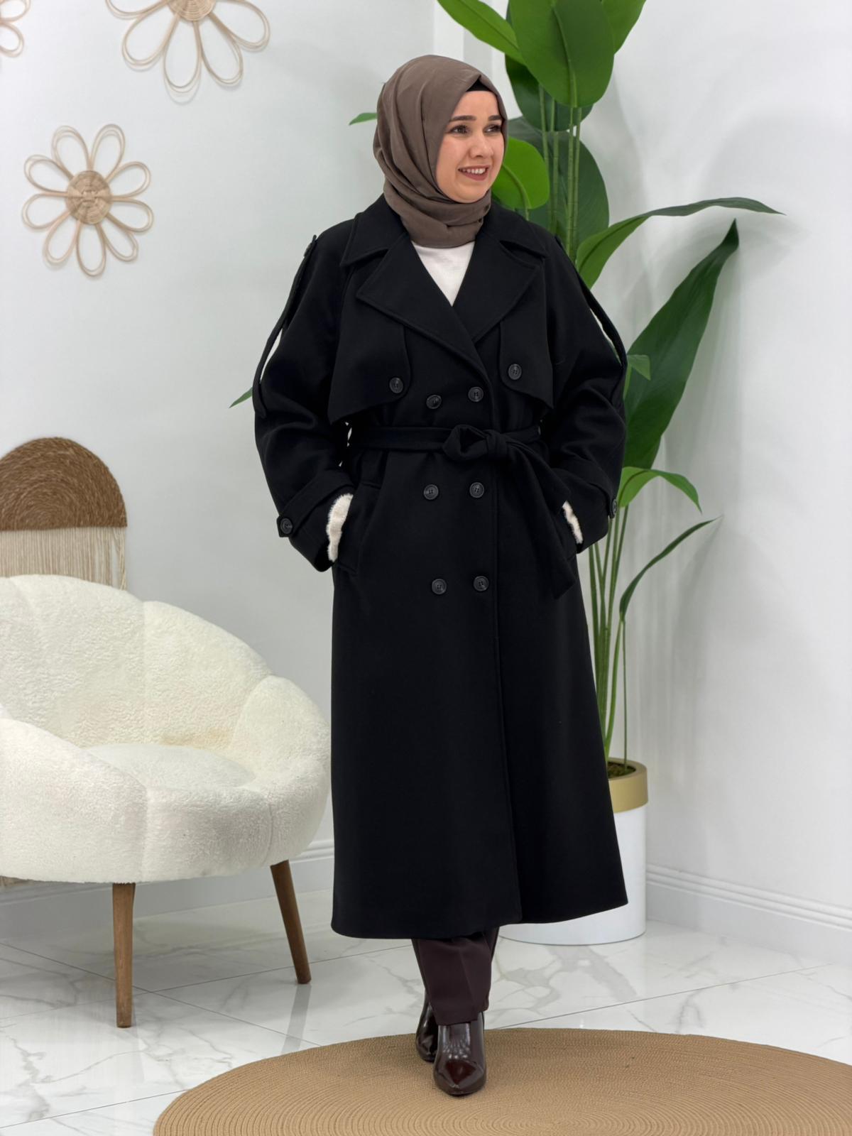 Siyah Kaşe Kaban