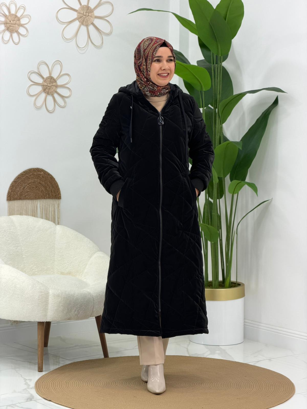 Siyah Şişme Mont