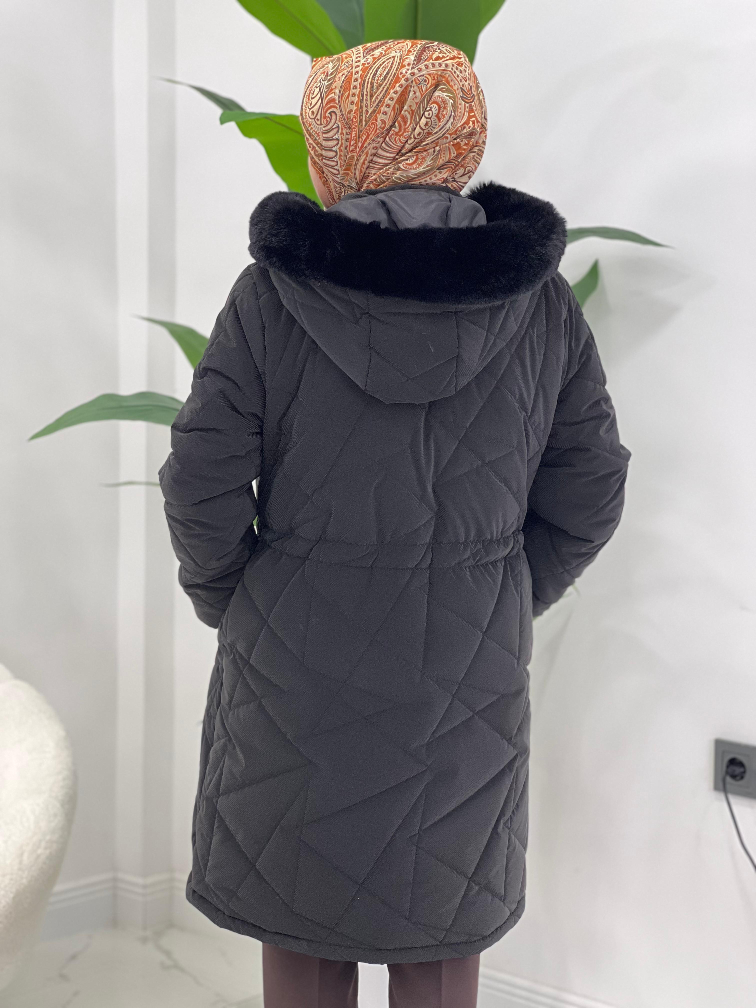 Siyah Şişme Mont