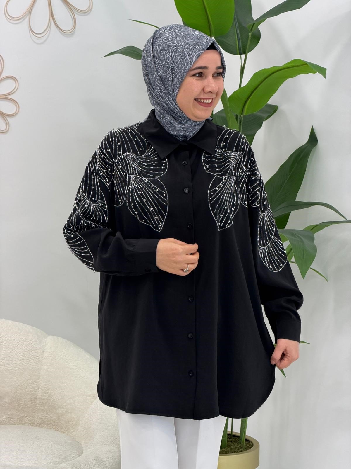 Siyah Taşlı Tunik