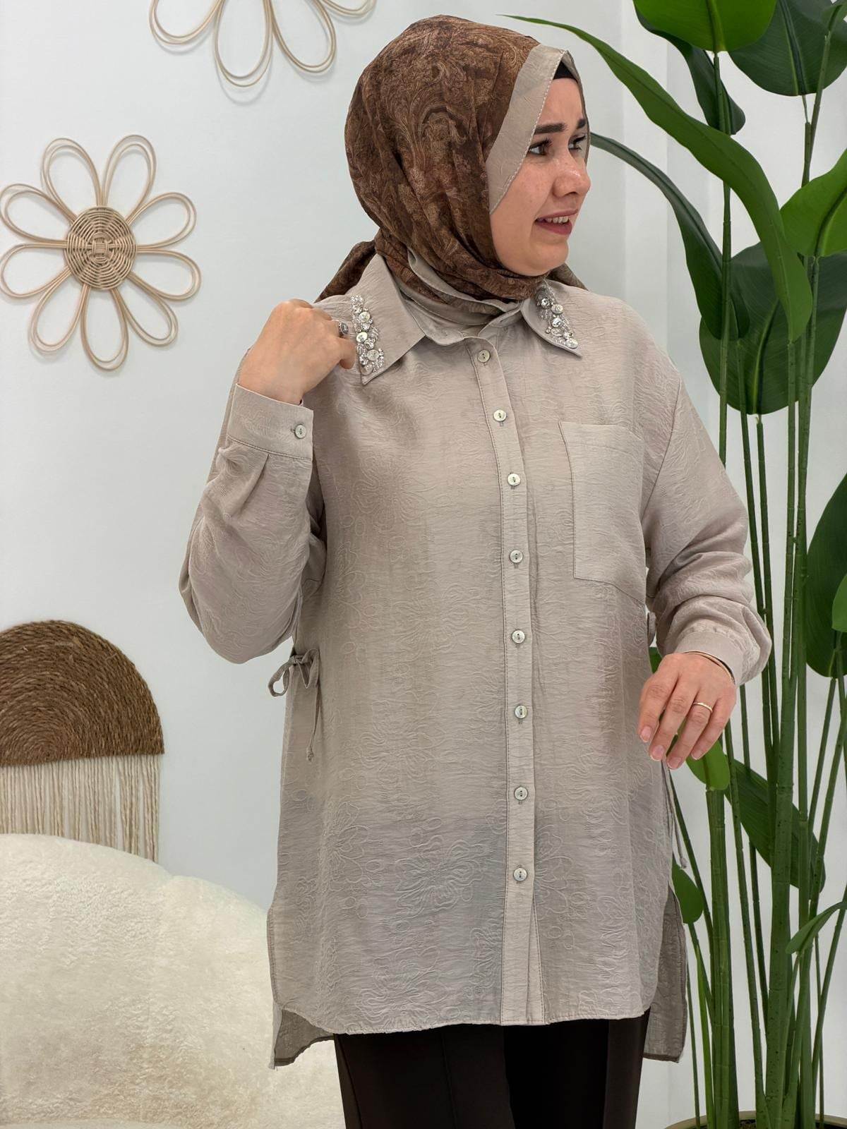 Taş Yakası Taş Desenli Tunik