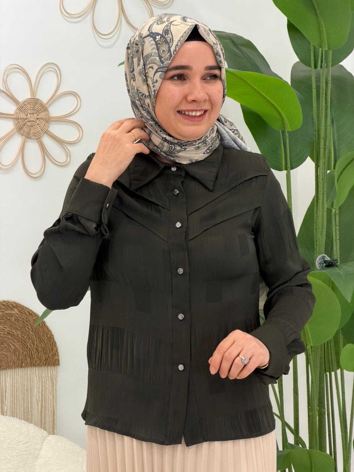 Yeşil Aura Gömlek