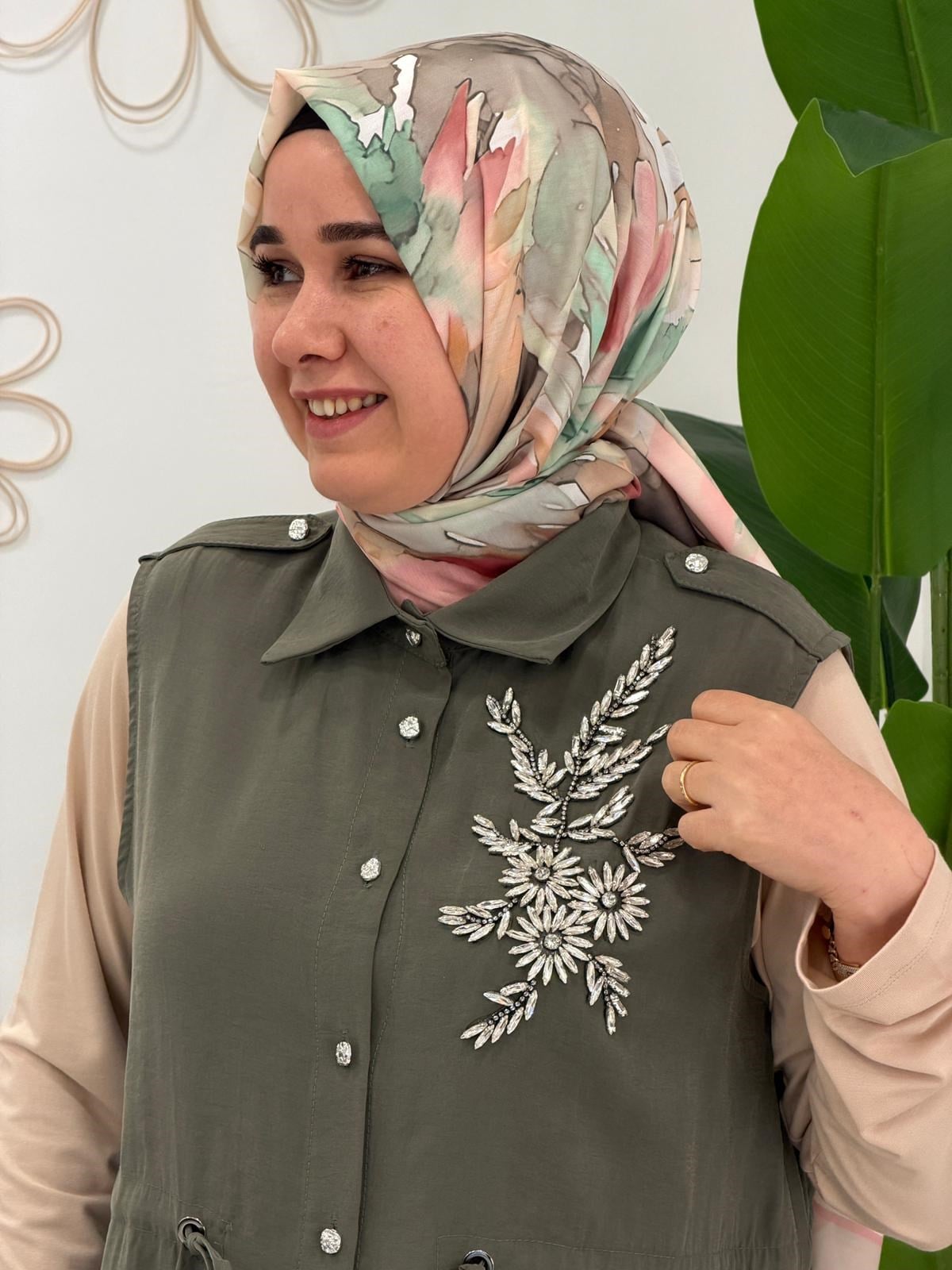 Yeşil Papatya Desenli Takım