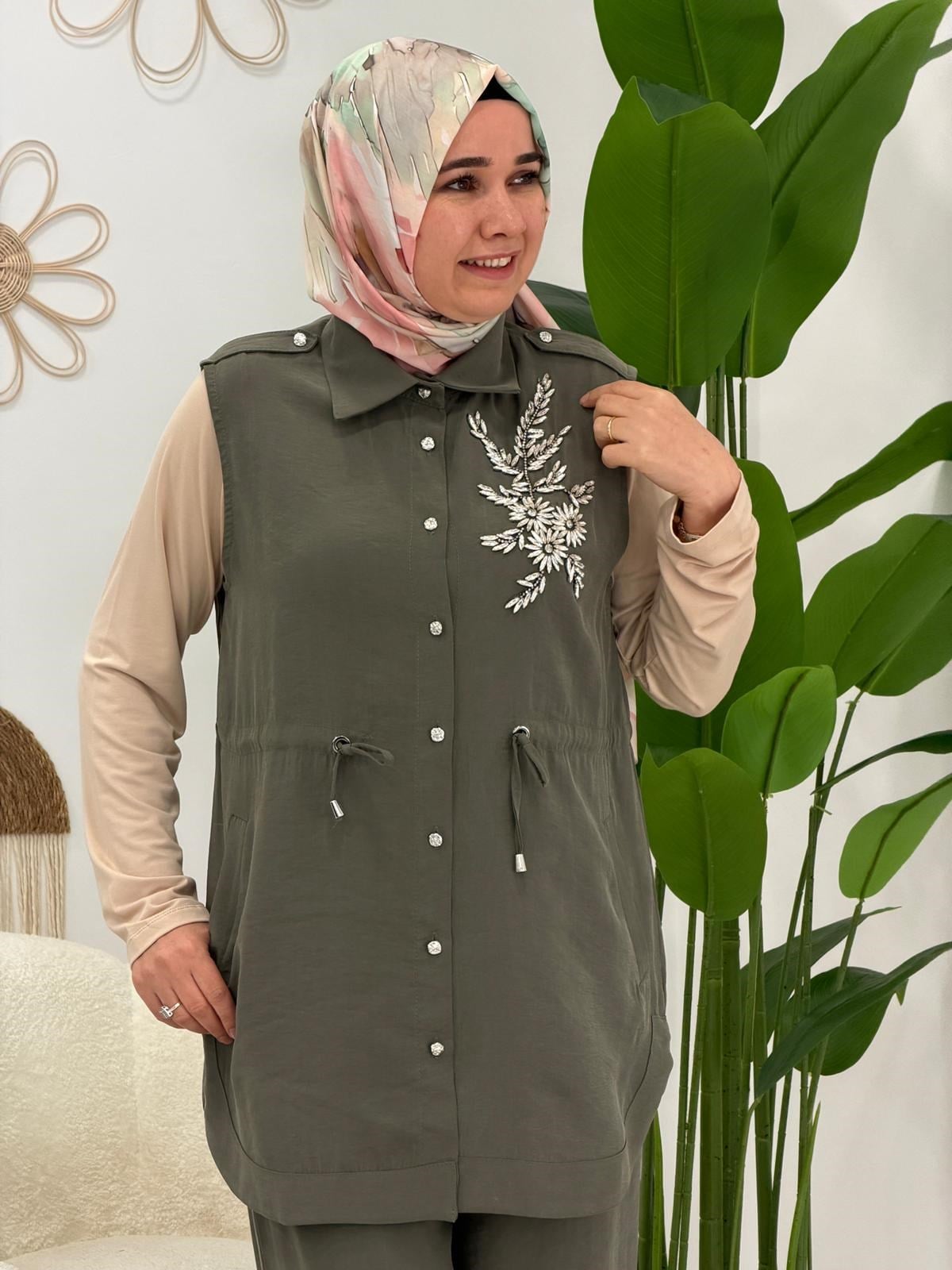Yeşil Papatya Desenli Takım