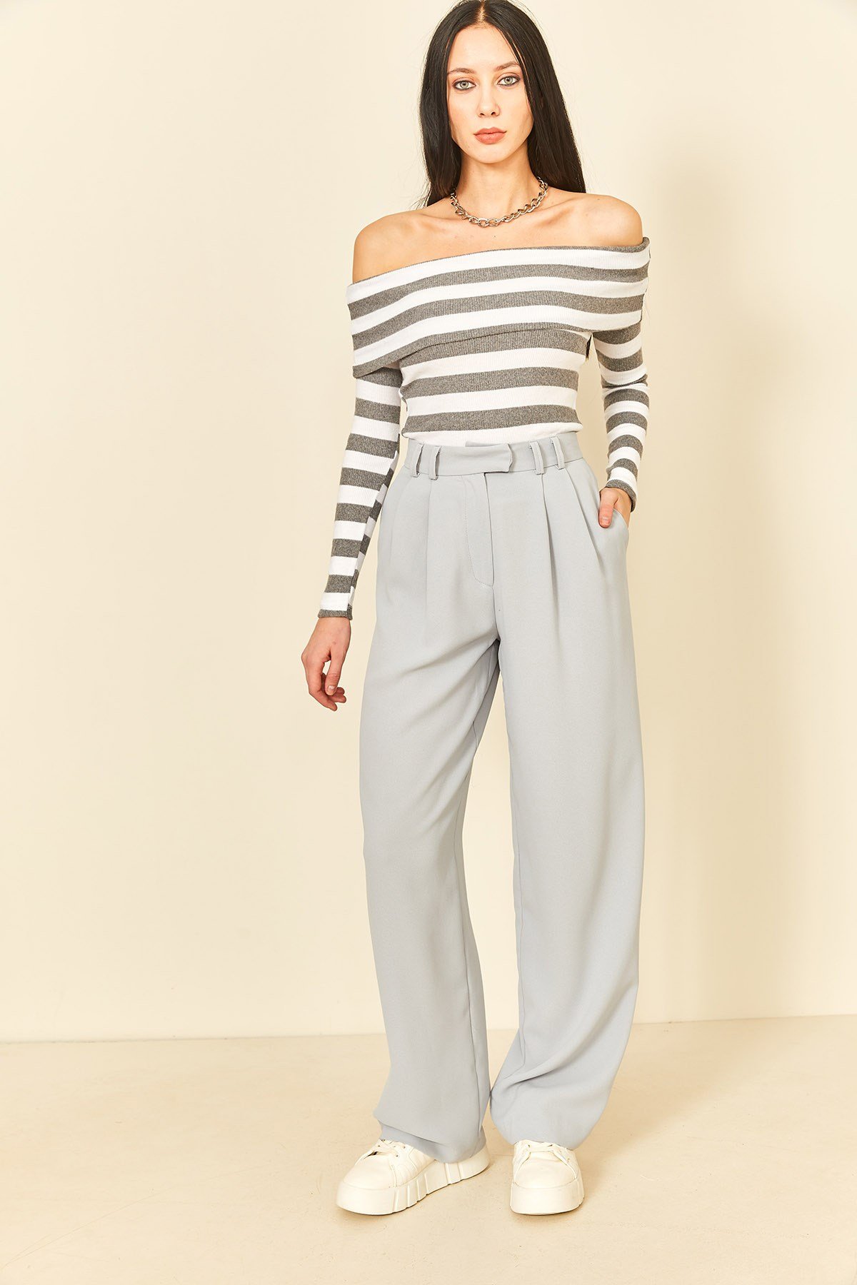 Ekru Pembe Madonna Yaka Body
