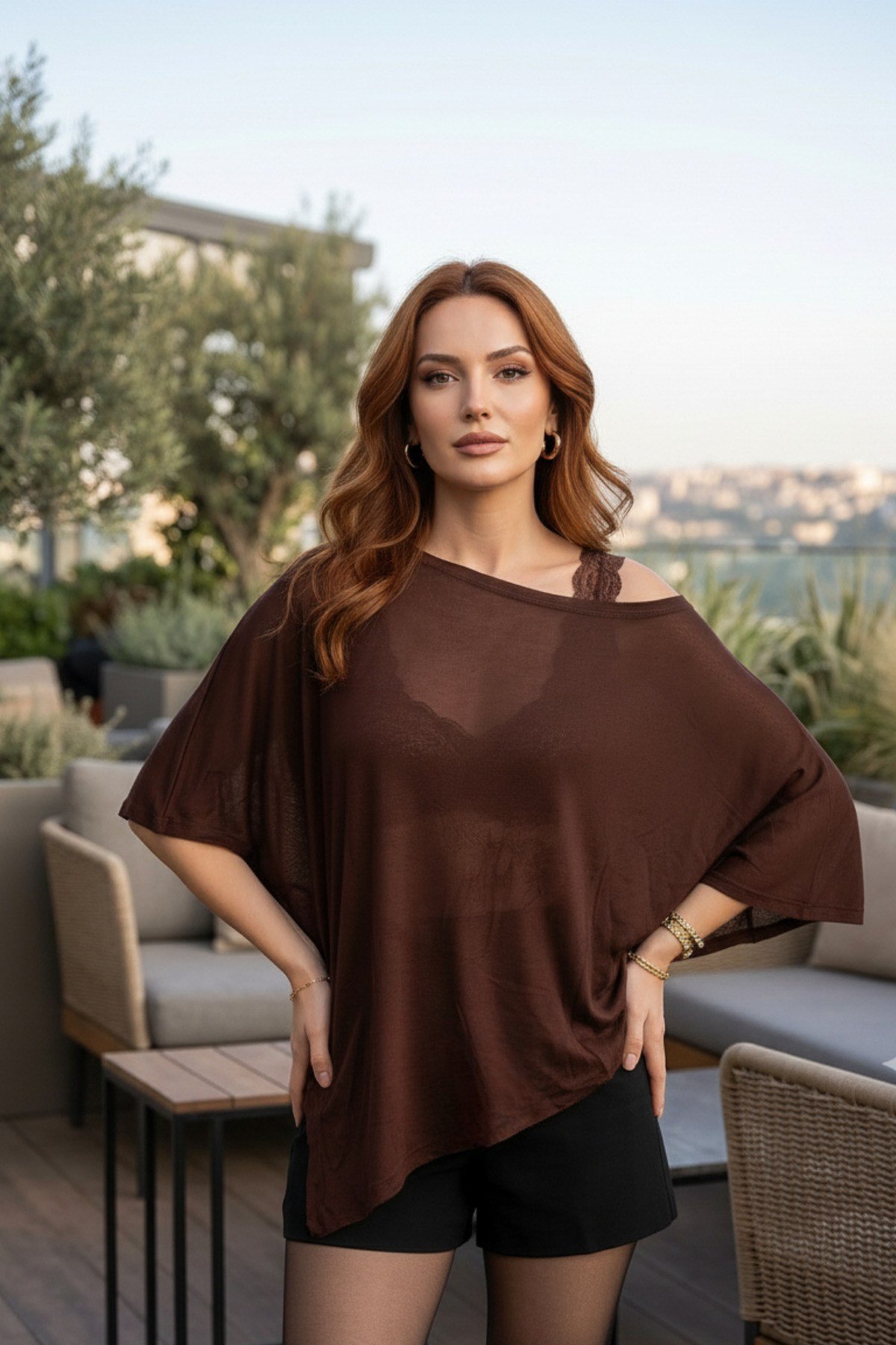 Kadın Asimetrik Transparan Panço