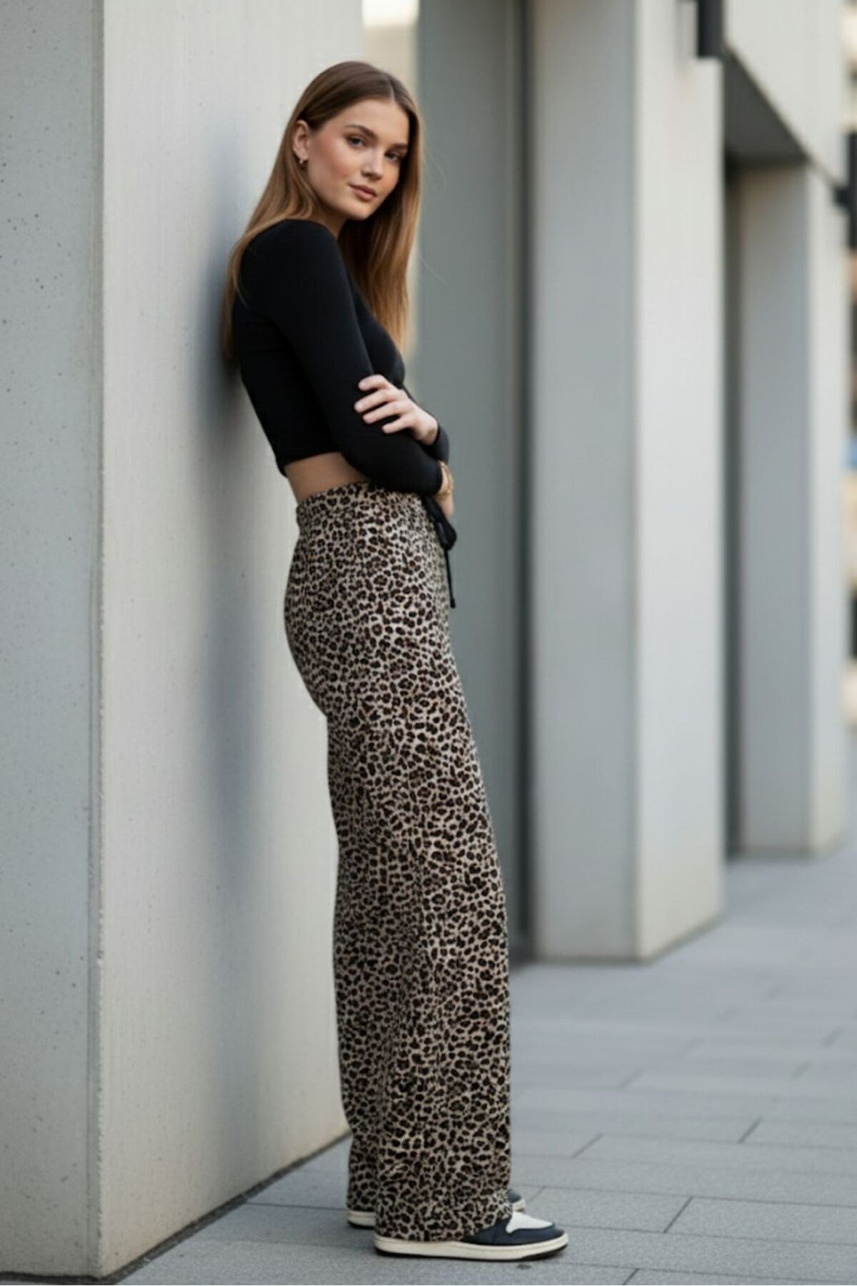 Kadın Kahverengi Leopar Desenli Süet Kumaş Pijama Pantolon