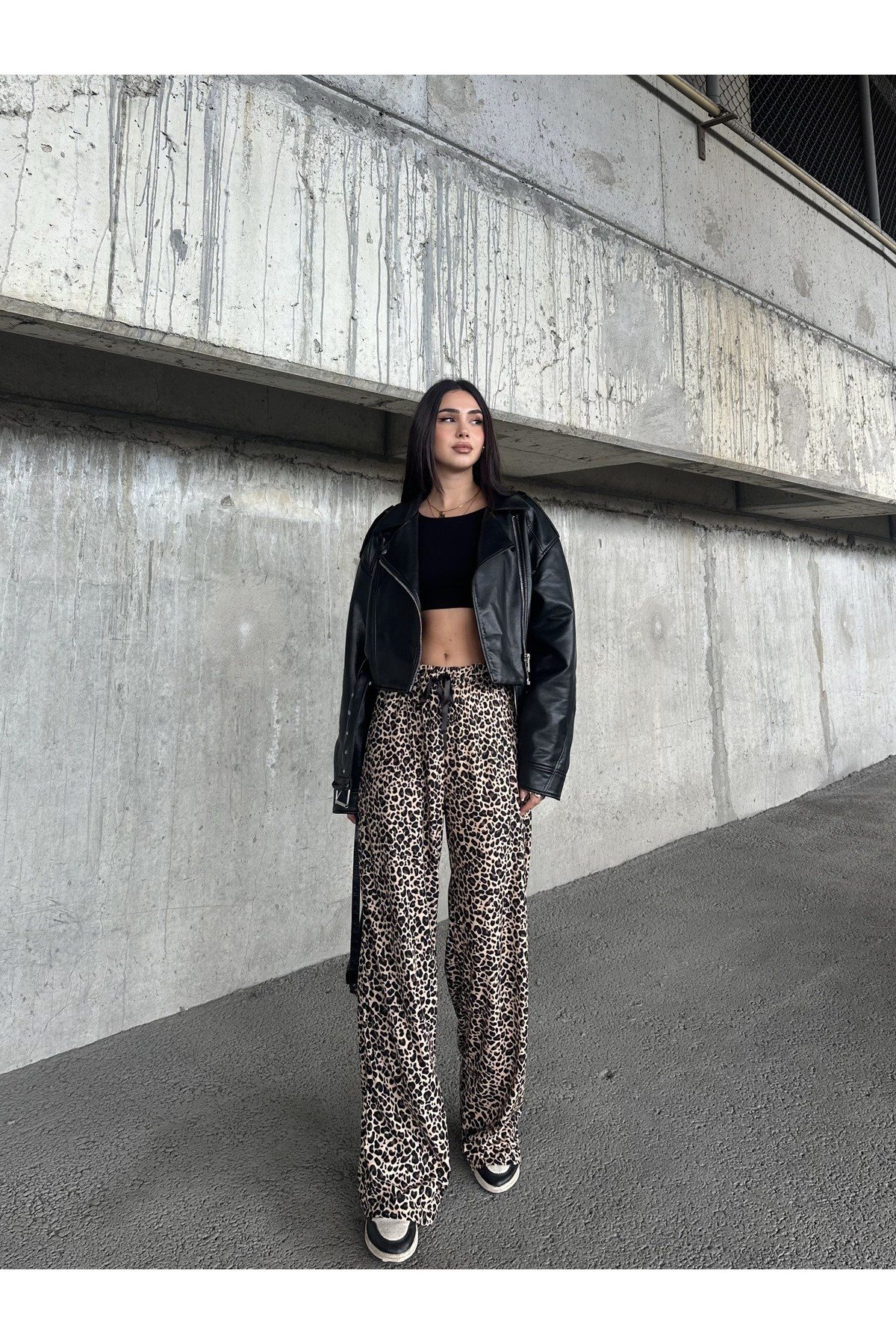 Kadın Kahverengi Leopar Desenli Süet Kumaş Pijama Pantolon