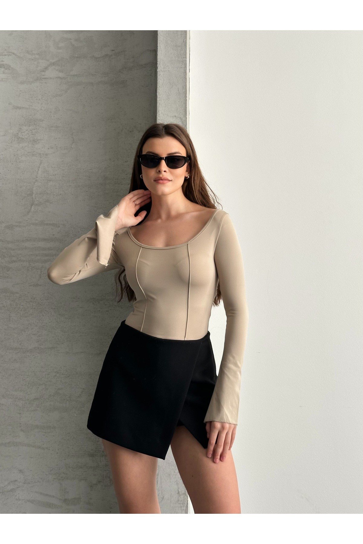Kadın Modal Kumaş Kolu Yırtmaçlı Sırt Dekolteli Body