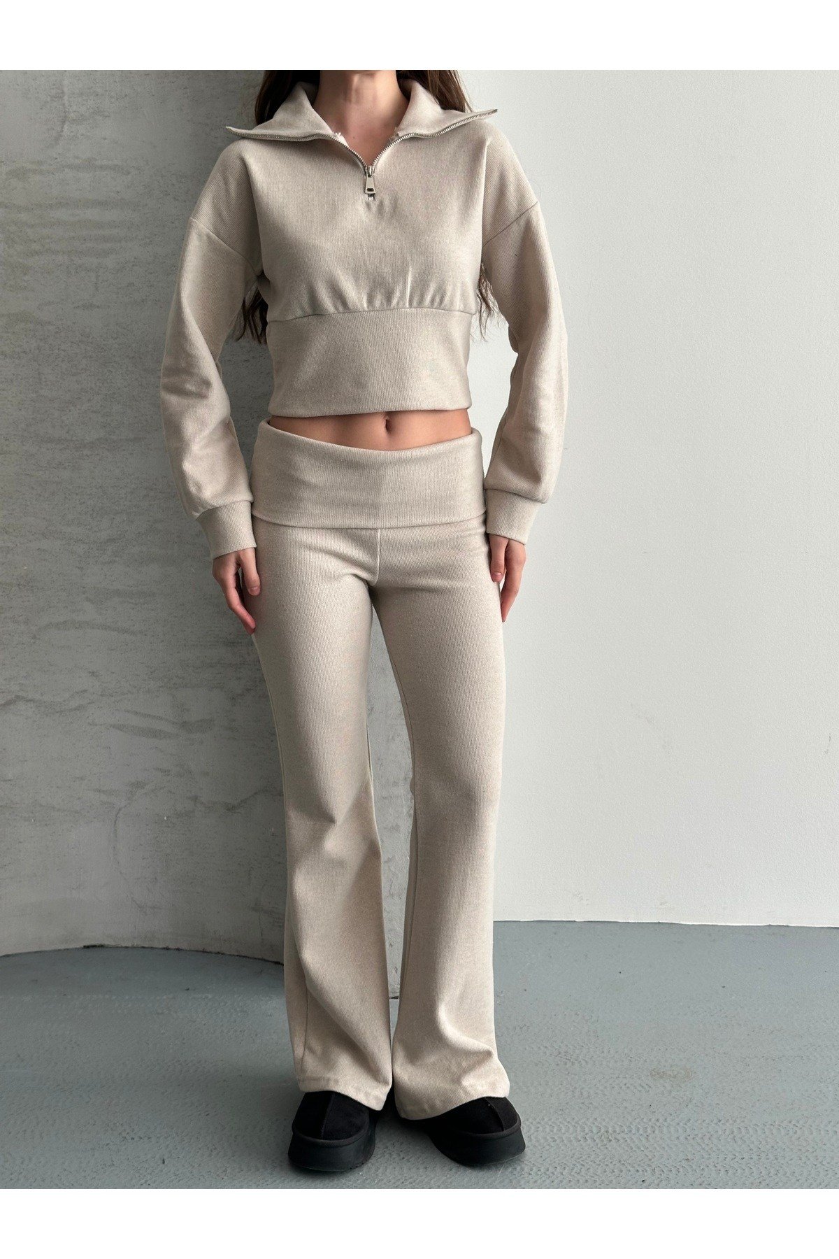 Kadın Selanik Kumaş Dik Yakalı Yarım Fermuarlı Crop Takım