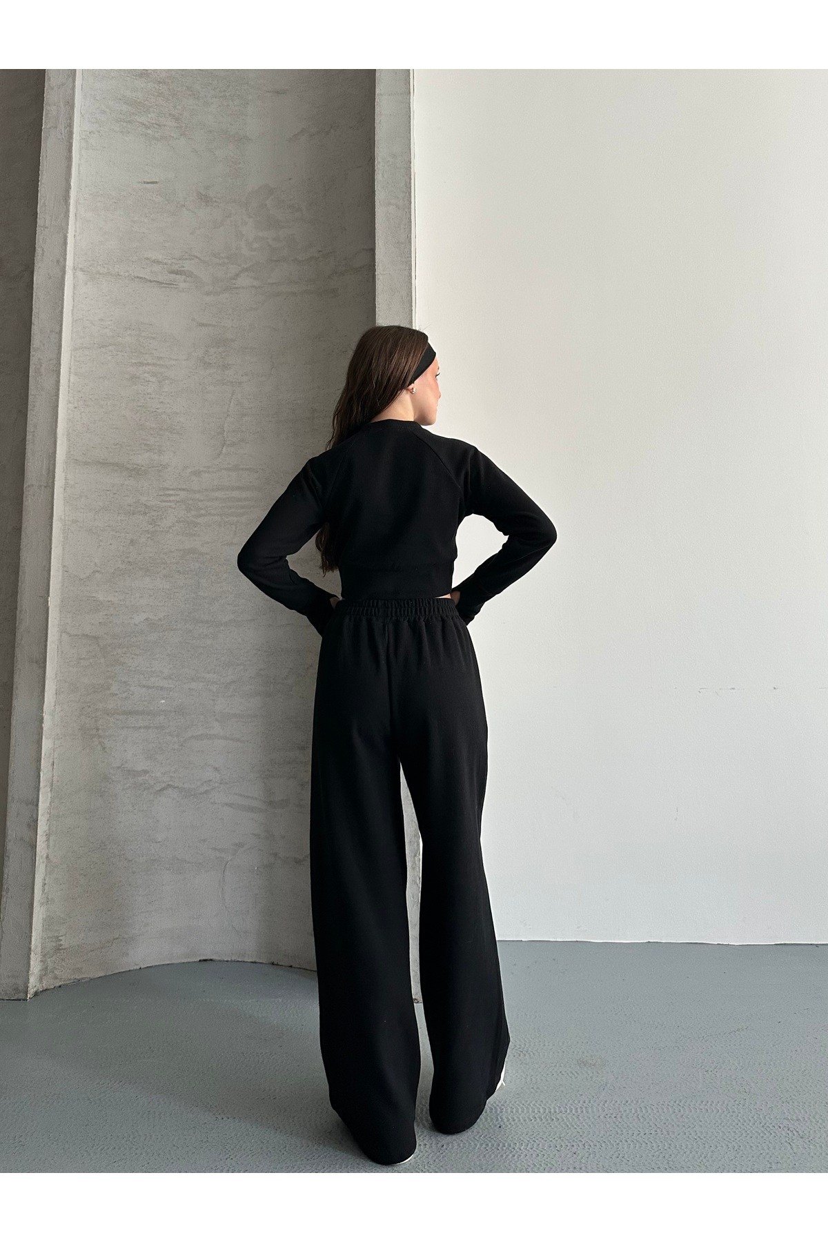 Kadın Selanik Kumaş Reglan Kollu Parmak Geçirmeli Crop Takım