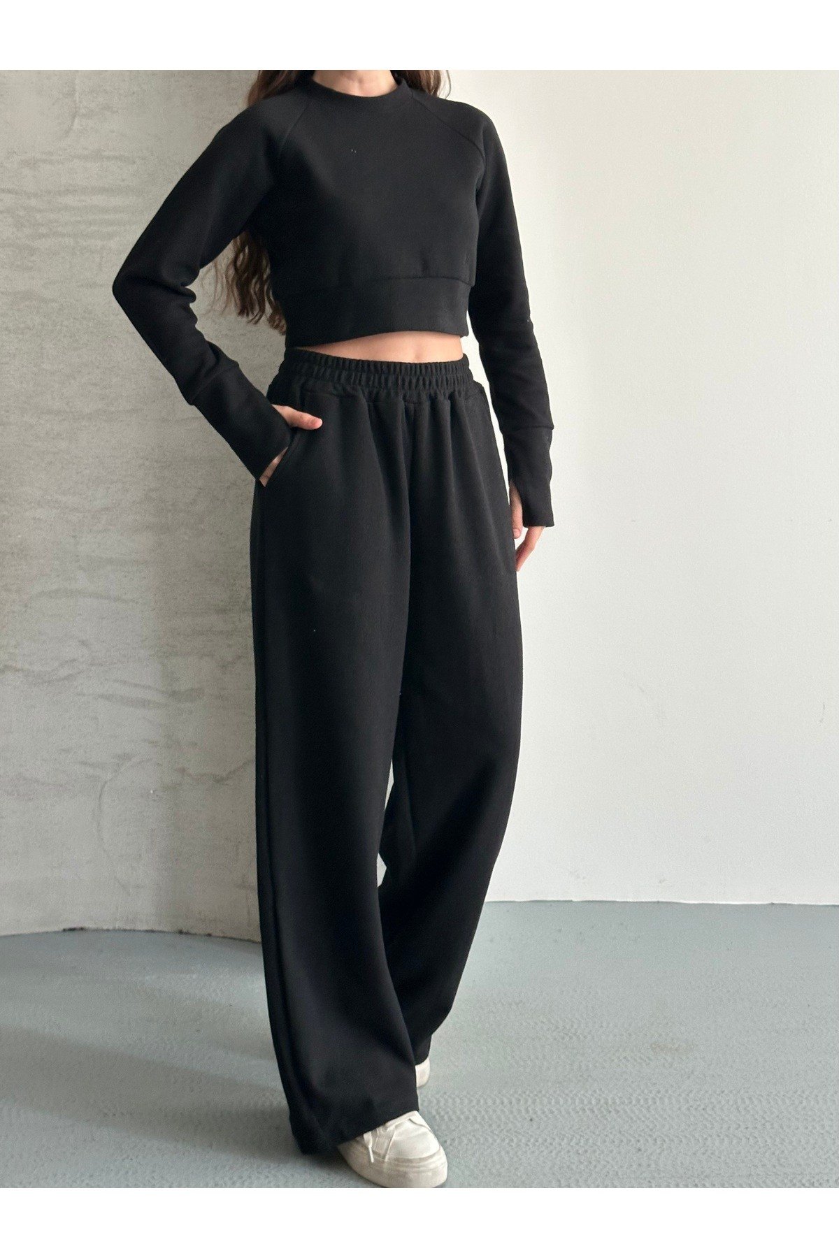 Kadın Selanik Kumaş Reglan Kollu Parmak Geçirmeli Crop Takım