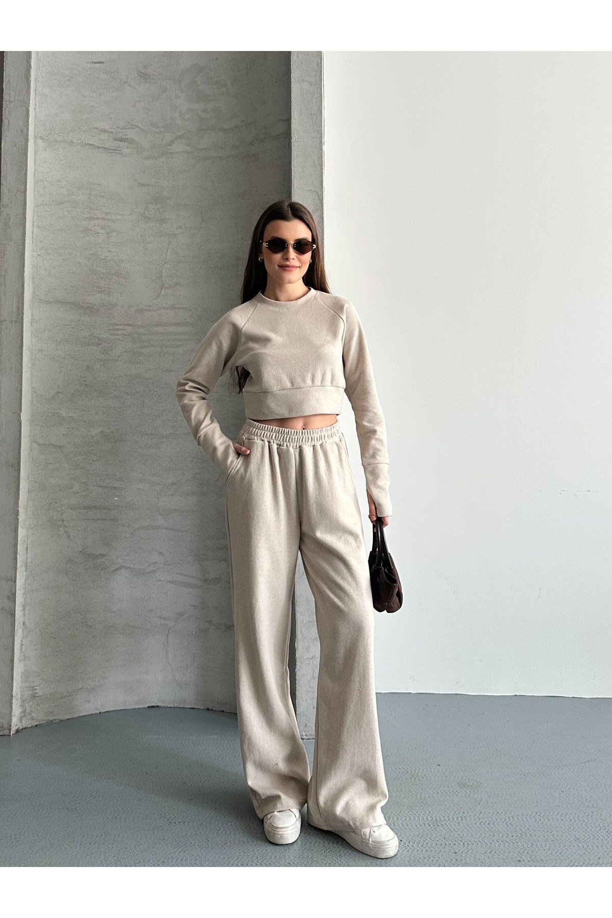 Kadın Selanik Kumaş Reglan Kollu Parmak Geçirmeli Crop Takım