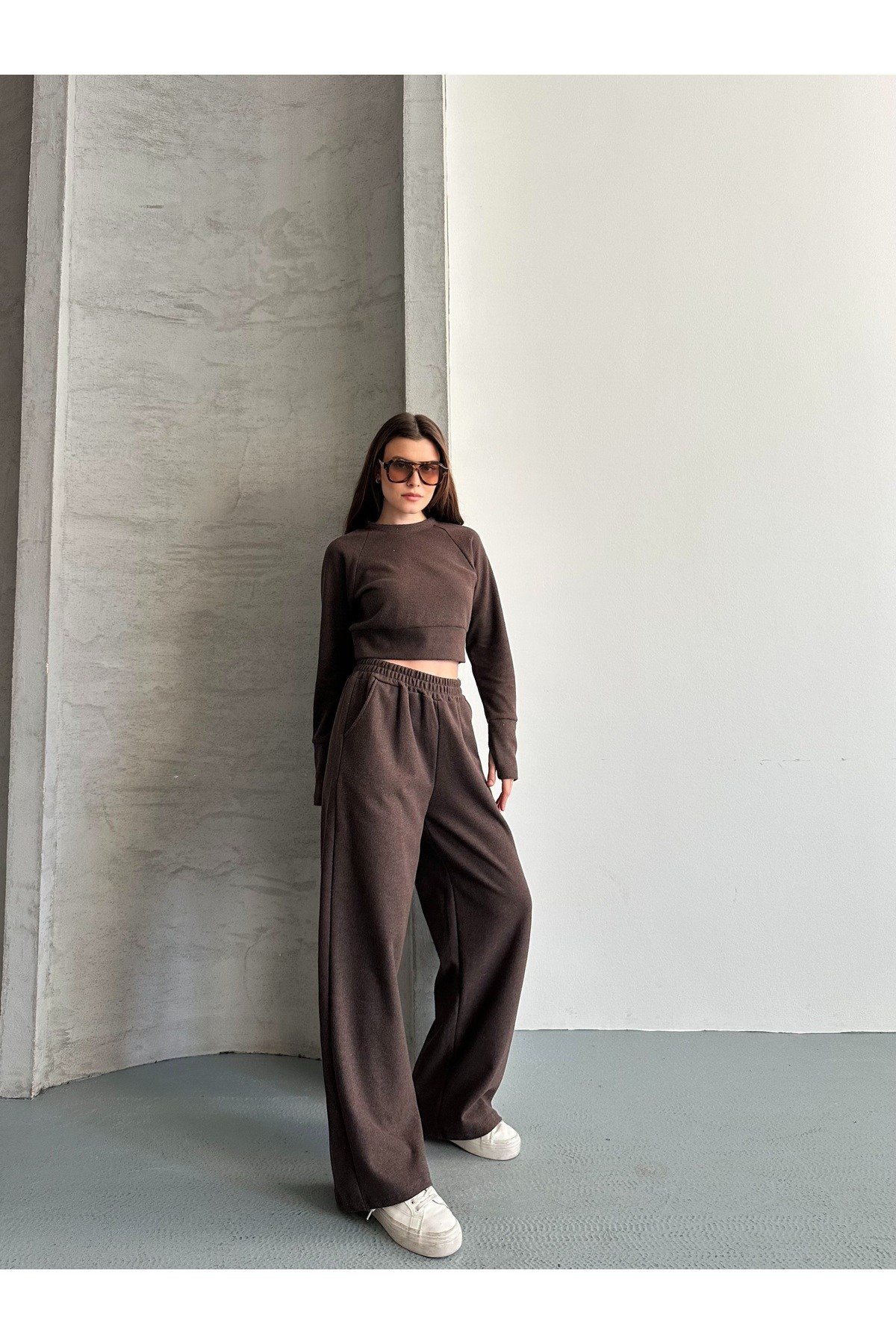 Kadın Selanik Kumaş Reglan Kollu Parmak Geçirmeli Crop Takım