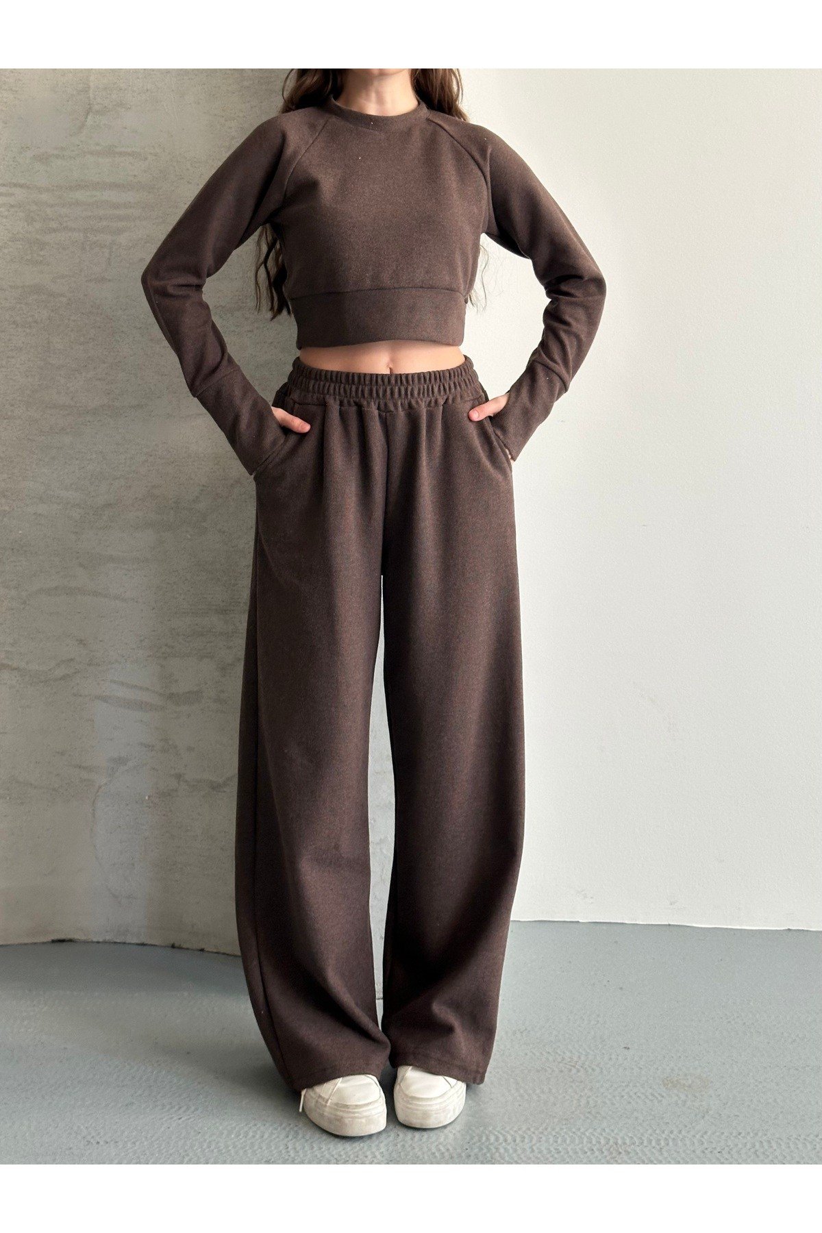 Kadın Selanik Kumaş Reglan Kollu Parmak Geçirmeli Crop Takım