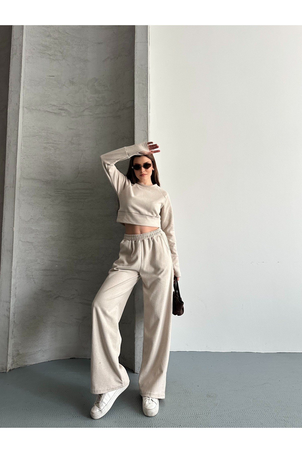 Kadın Selanik Kumaş Reglan Kollu Parmak Geçirmeli Crop Takım