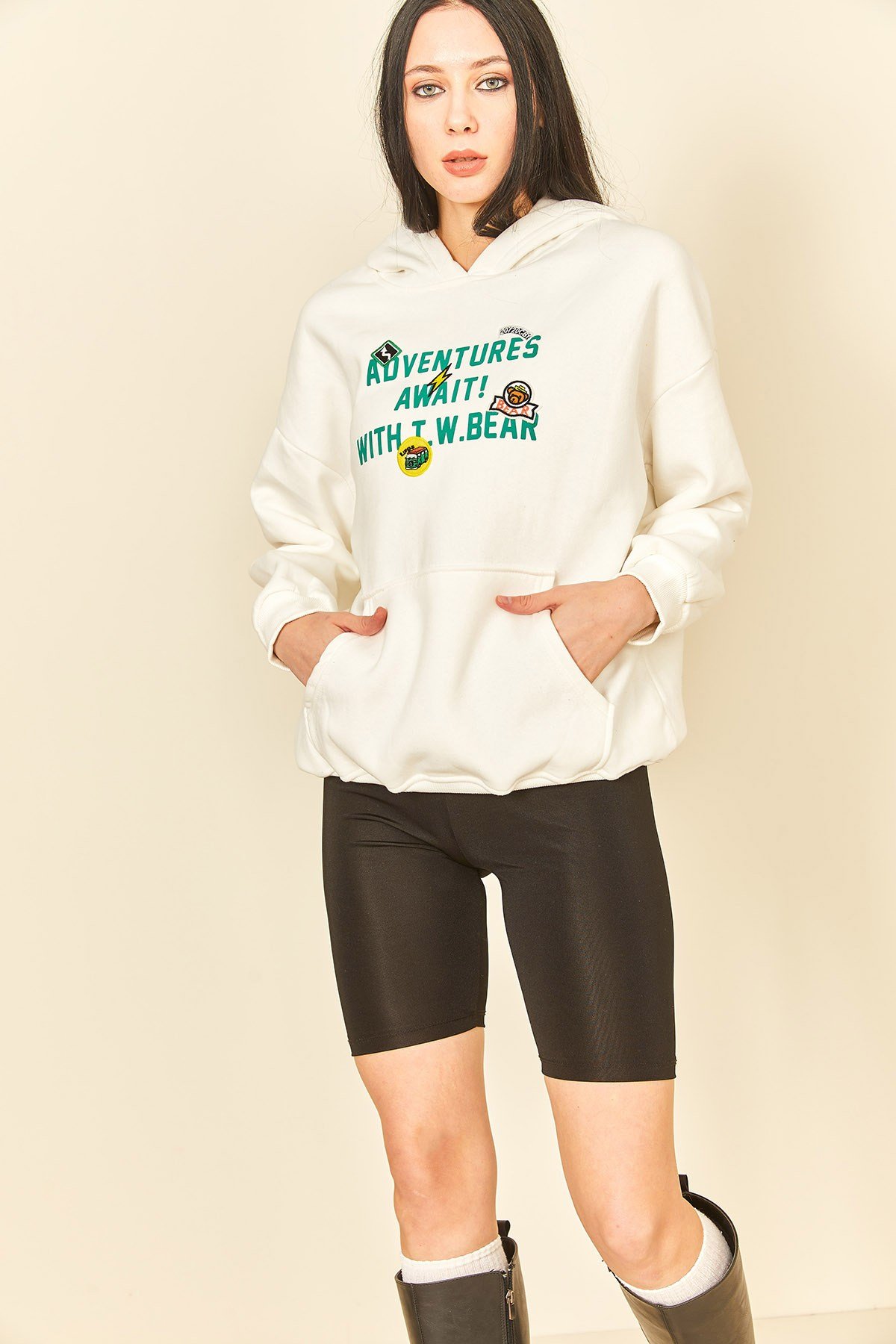 Kahverengi Baskı Ve Nakış Detaylı Üç İplik Kadın Sweatshirt