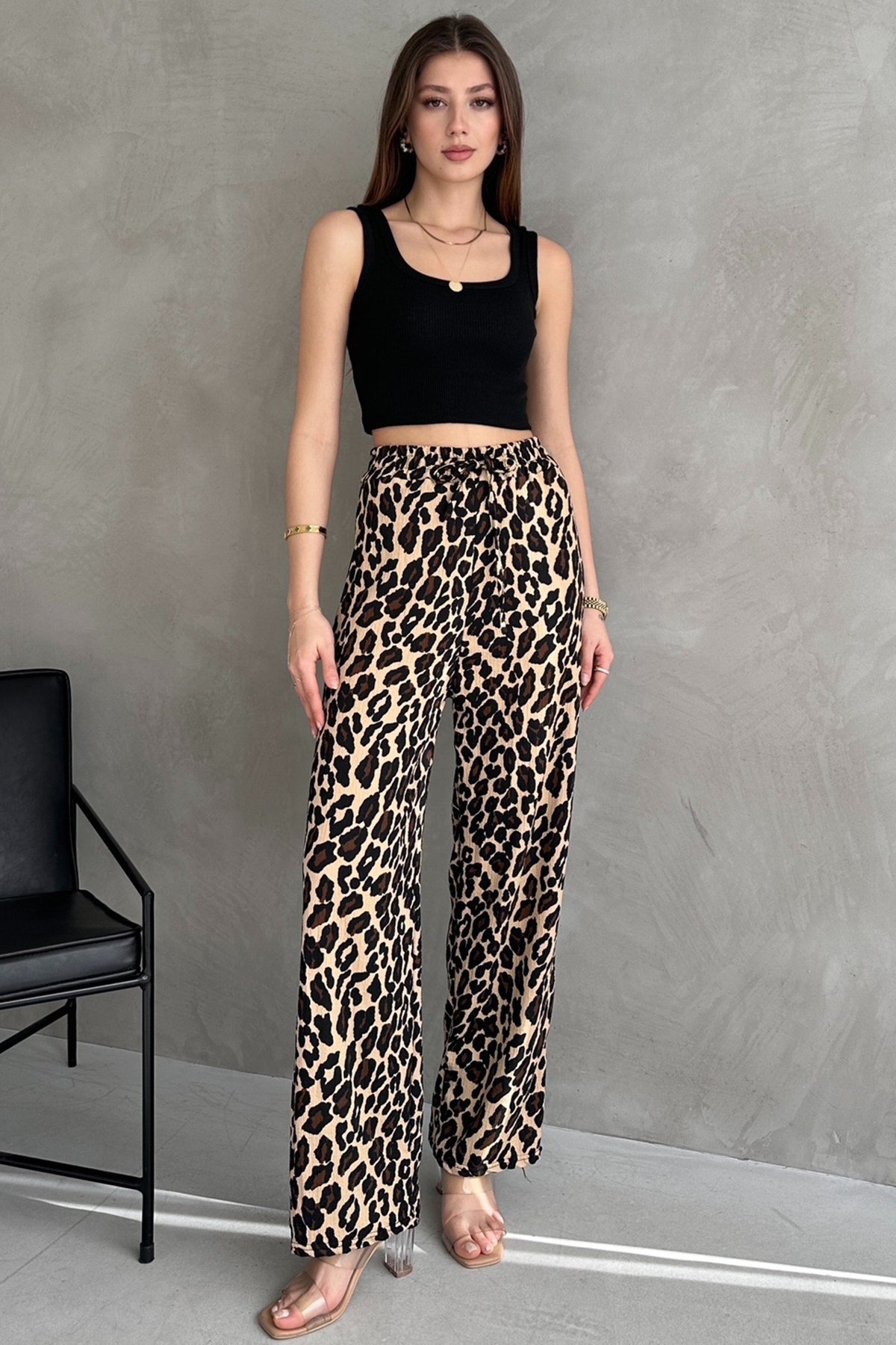 Leopar Desenli Bürümcük Kumaş Pantolon