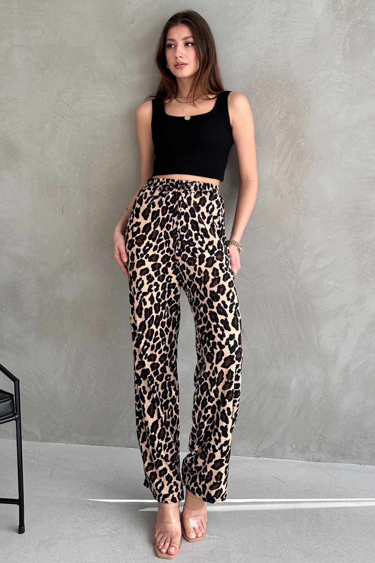 Leopar Desenli Bürümcük Kumaş Pantolon