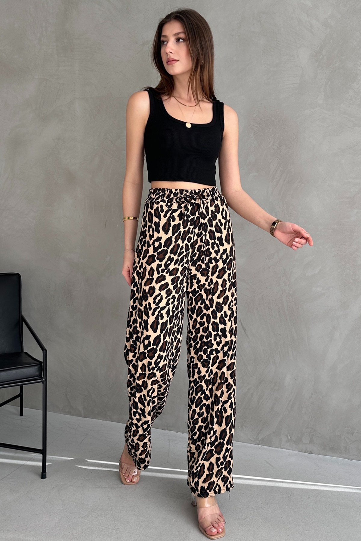 Leopar Desenli Bürümcük Kumaş Pantolon