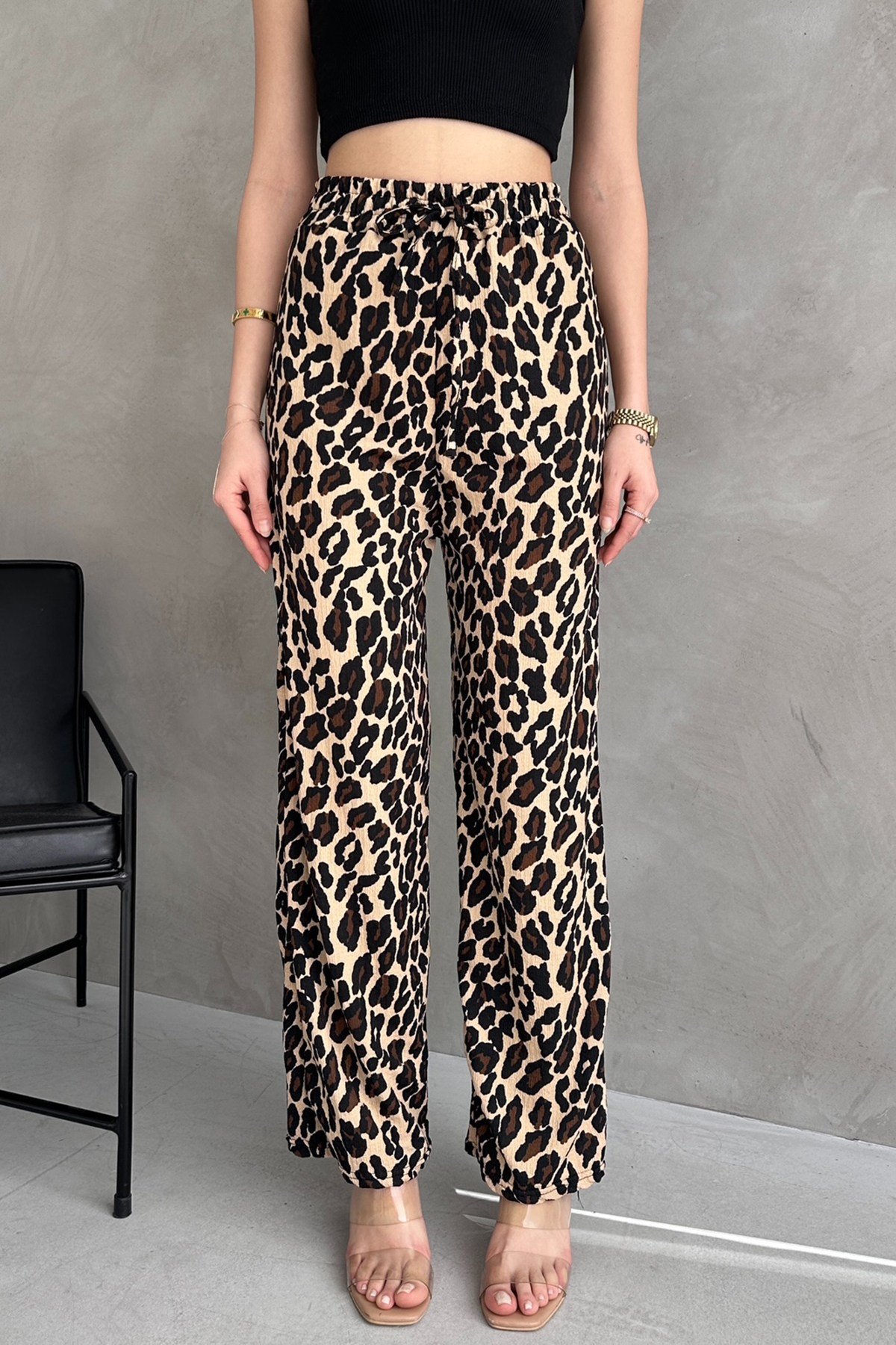 Leopar Desenli Bürümcük Kumaş Pantolon